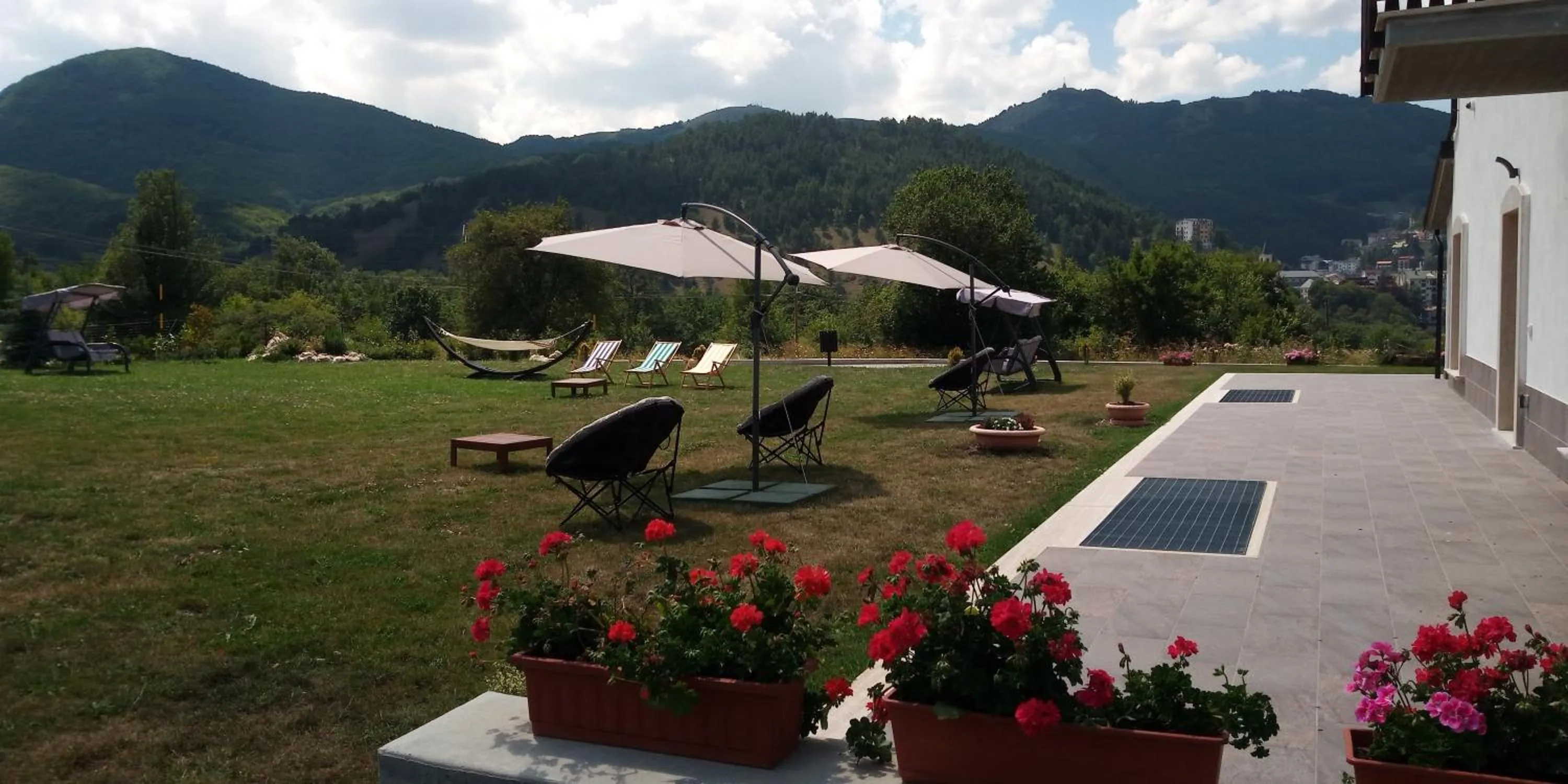 Garden in Hotel Il Bucaneve