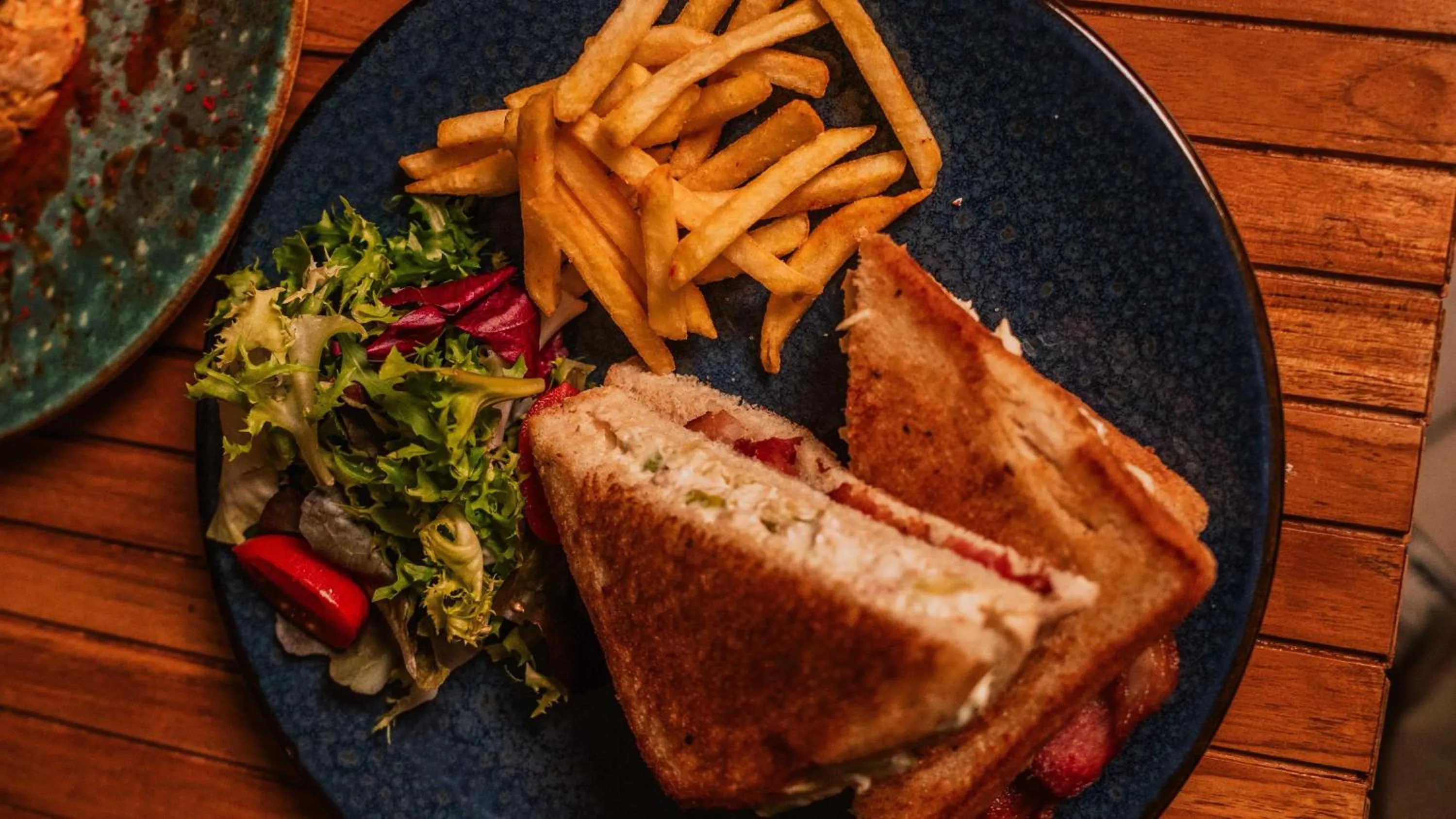 Food and drinks in Tarifa Lances by QHotels