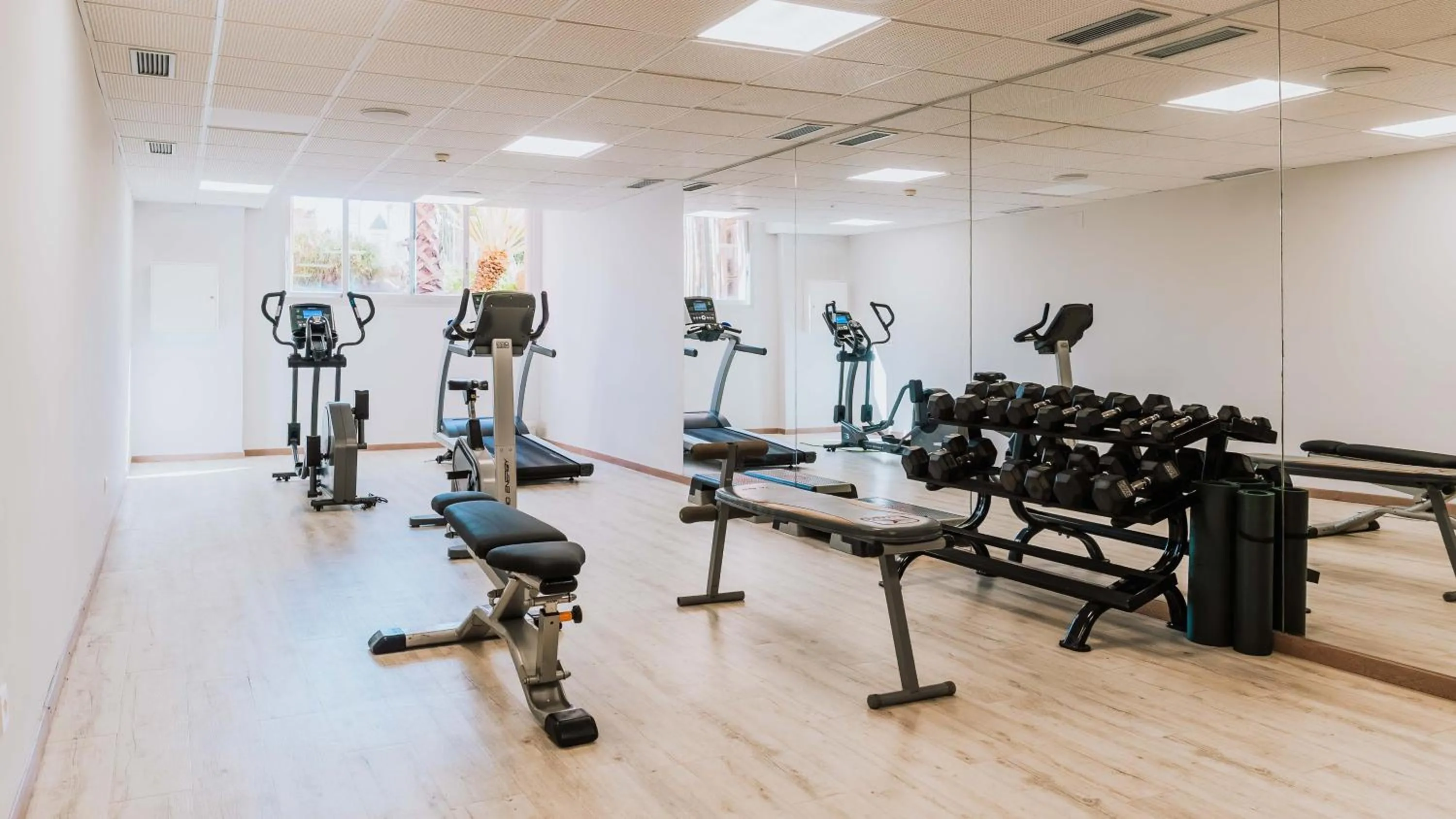 Fitness centre/facilities in Tarifa Lances by QHotels