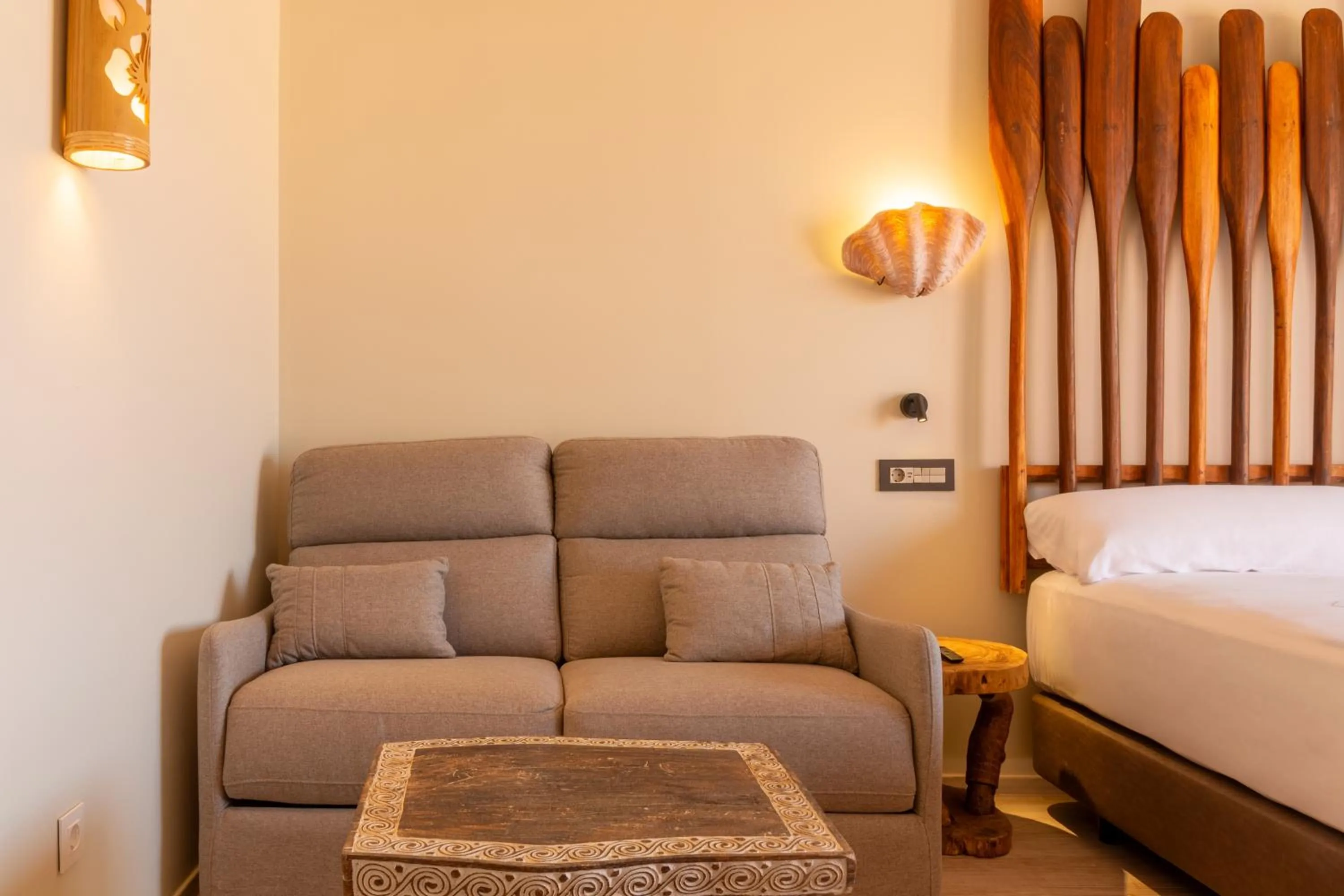 Living room, Bed in Tarifa Lances by QHotels