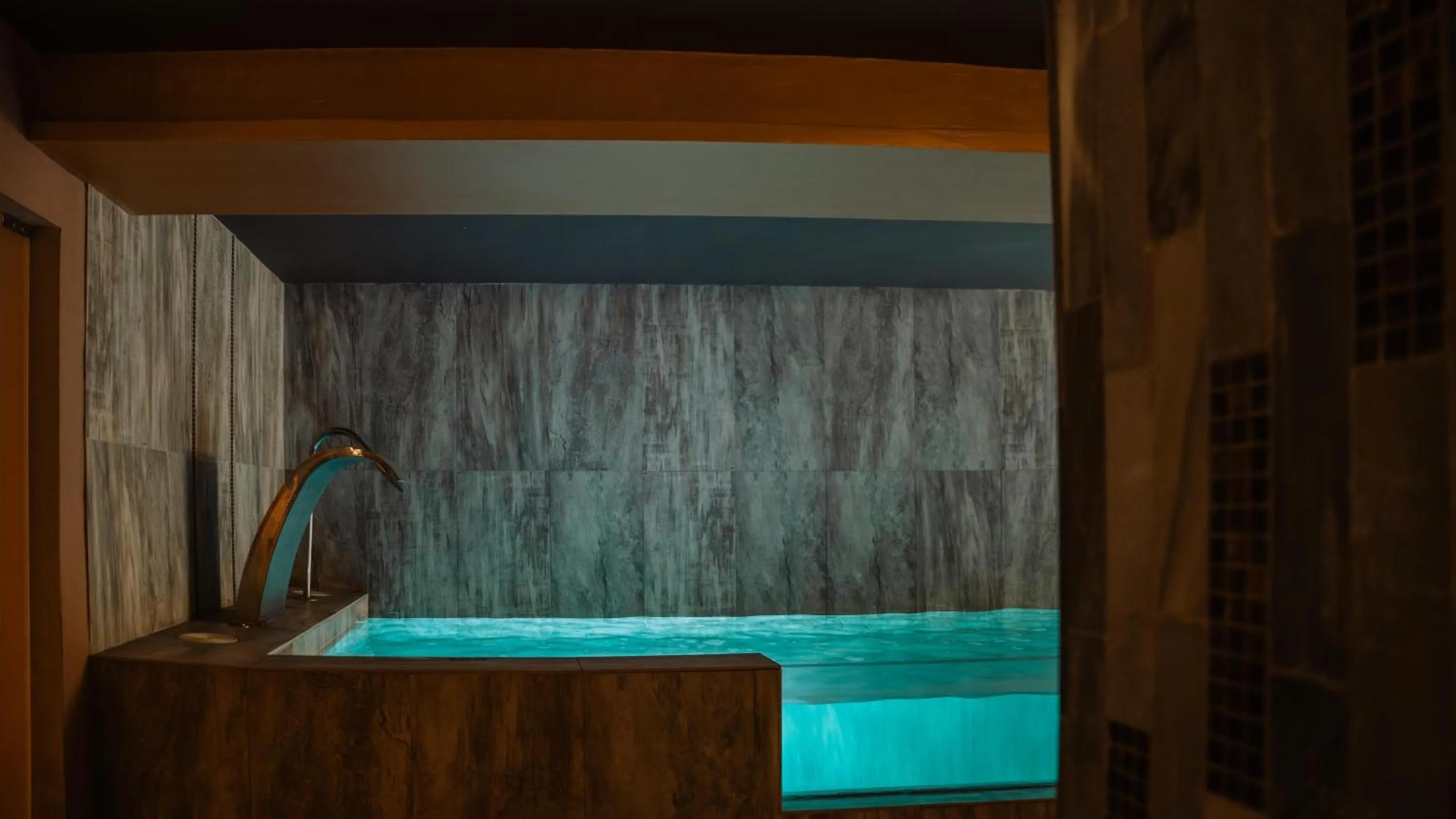 Spa and wellness centre/facilities in Tarifa Lances by QHotels