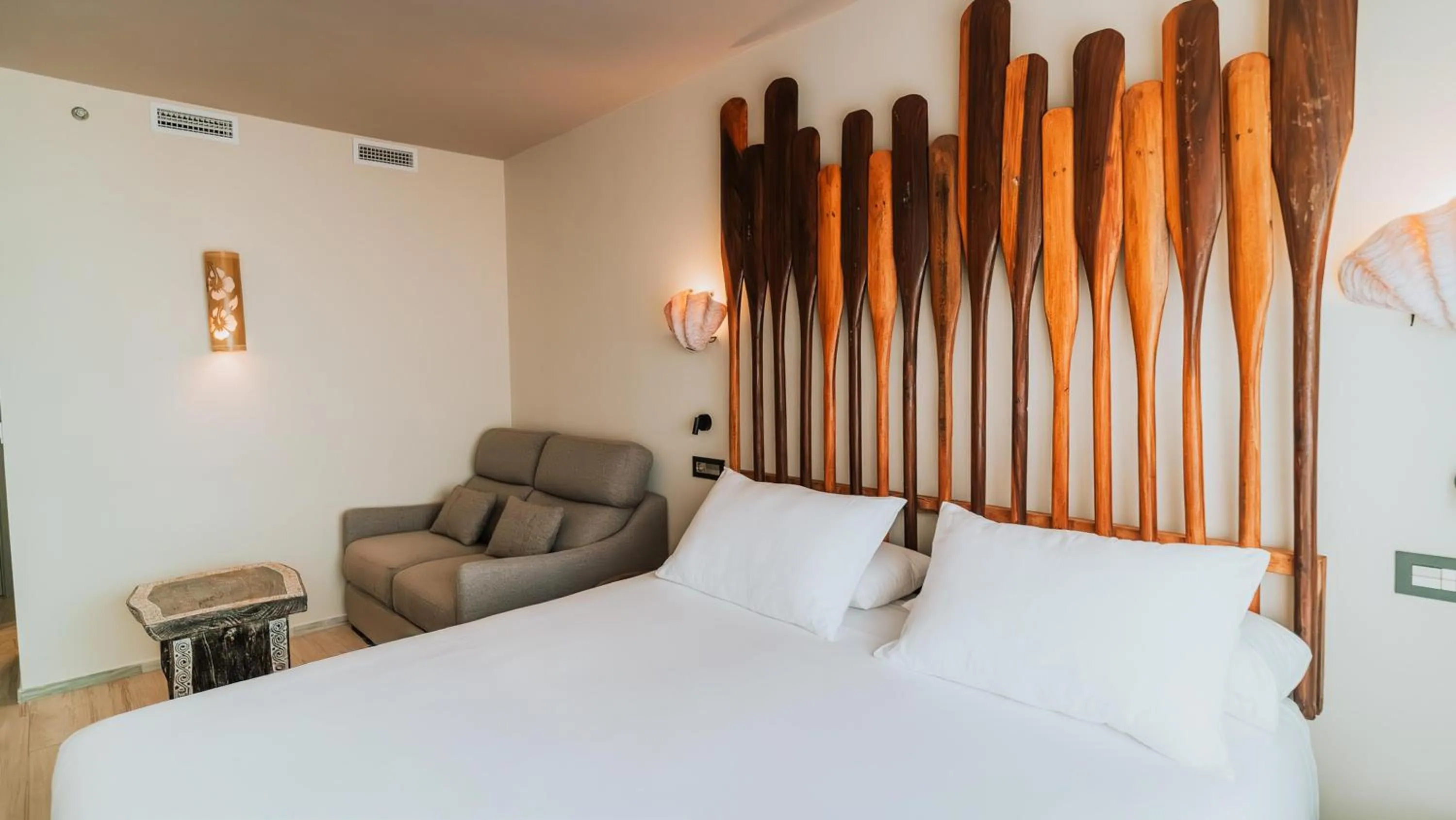 Bedroom, Bed in Tarifa Lances by QHotels