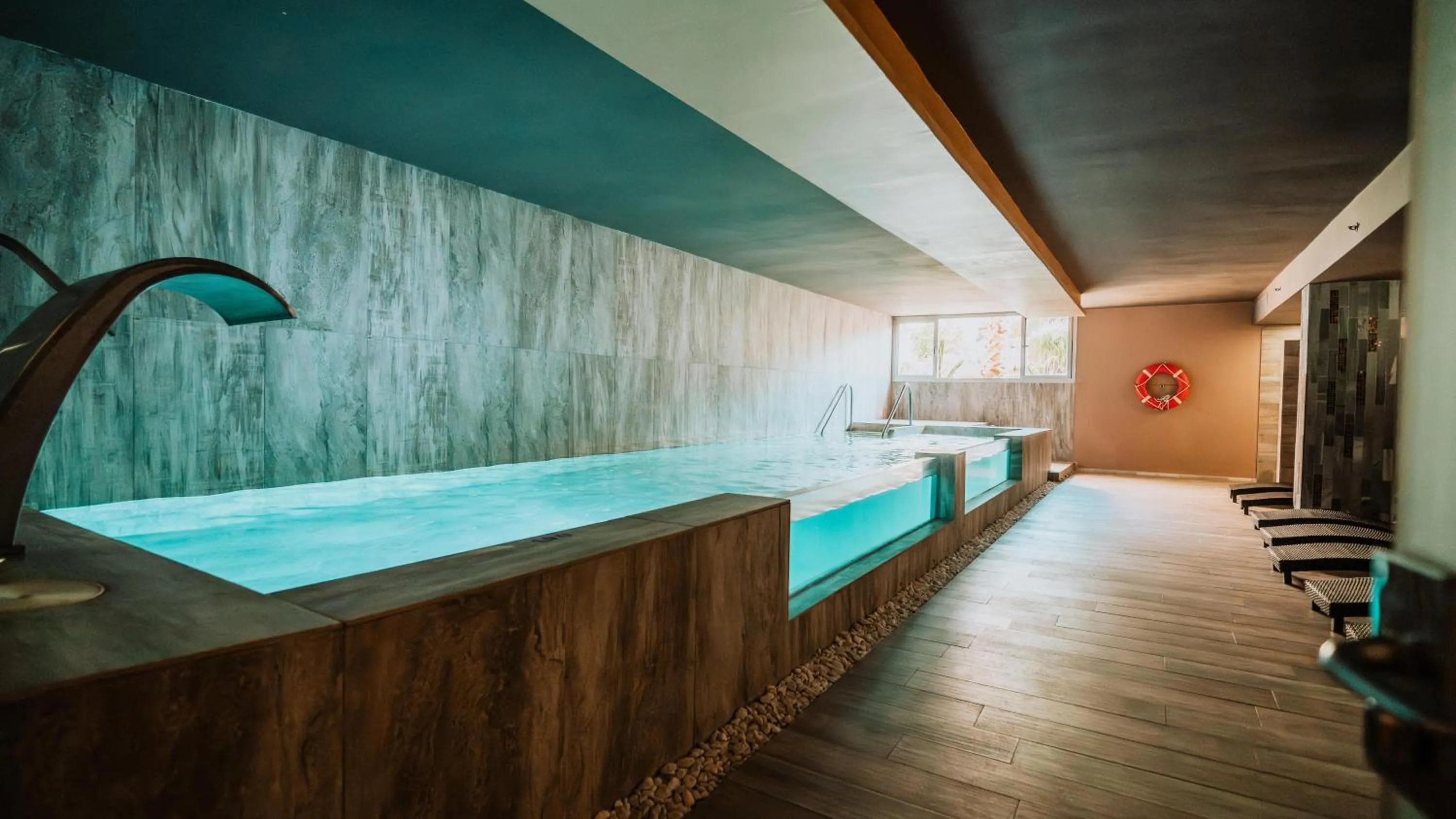 Spa and wellness centre/facilities in Tarifa Lances by QHotels