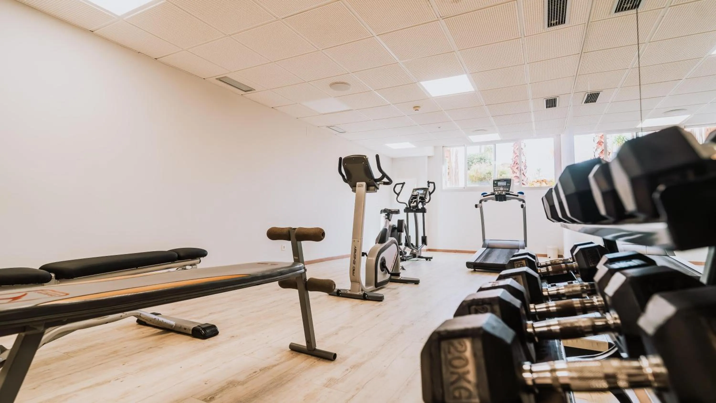 Fitness centre/facilities in Tarifa Lances by QHotels
