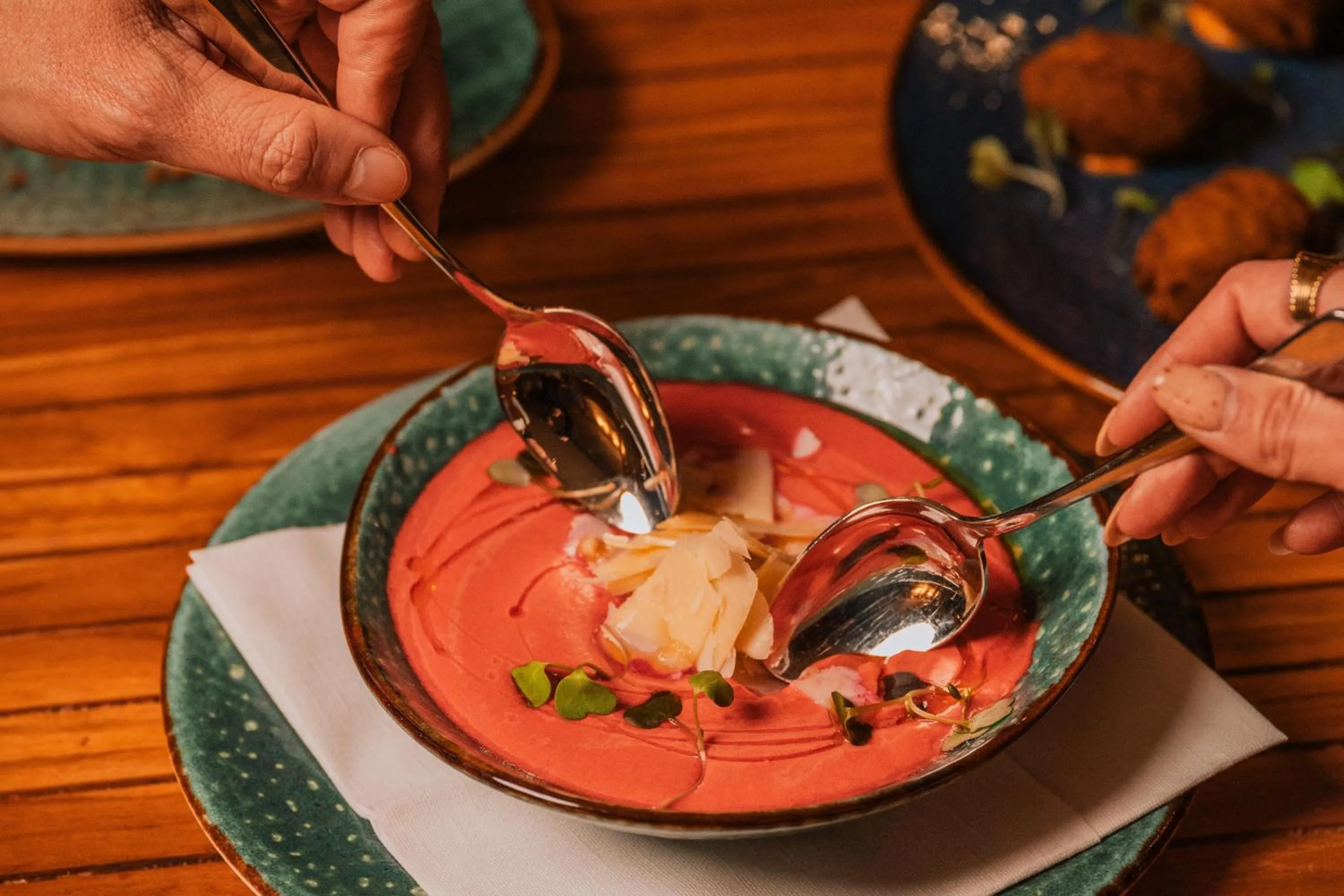 Food and drinks in Tarifa Lances by QHotels
