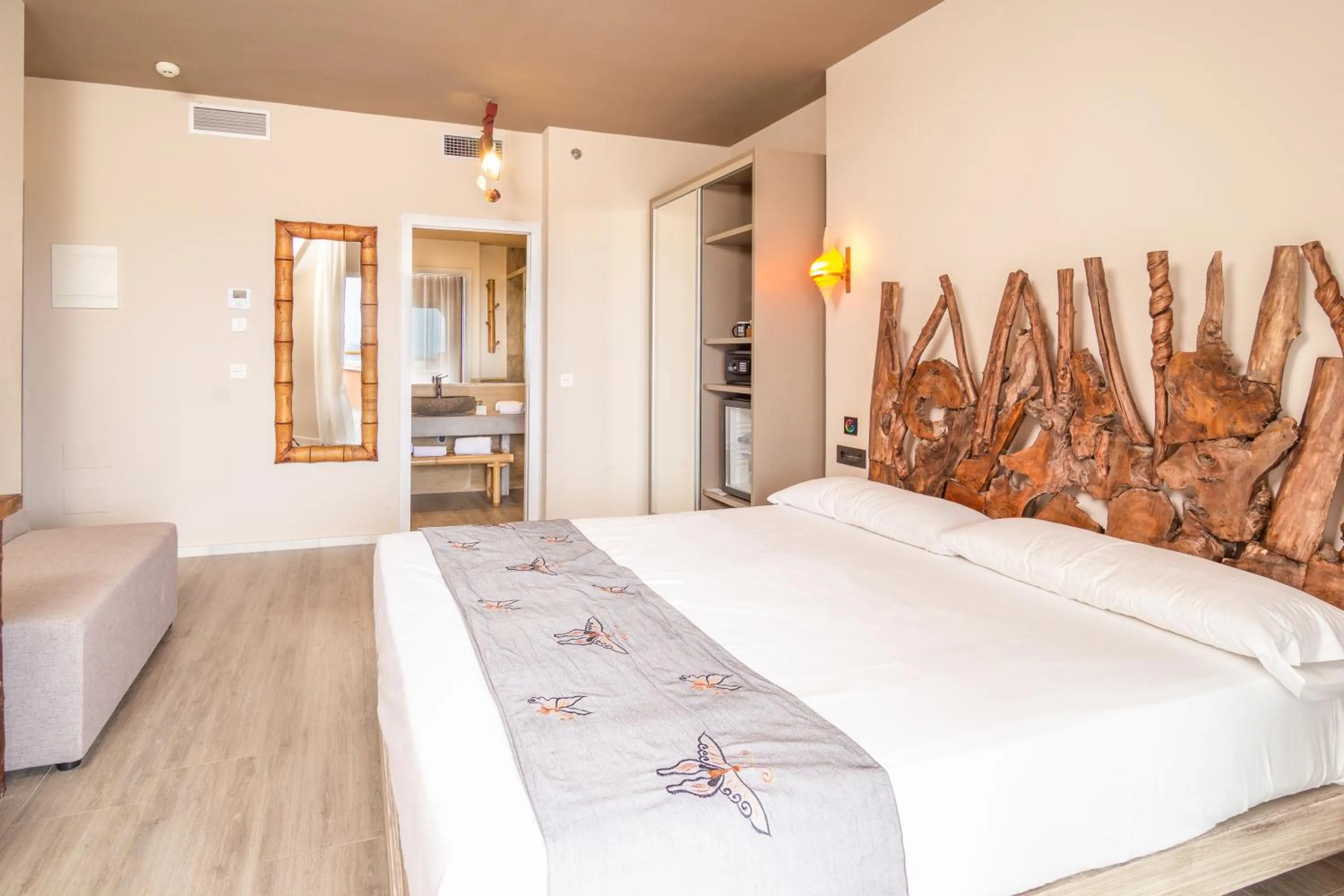Bed in Tarifa Lances by QHotels