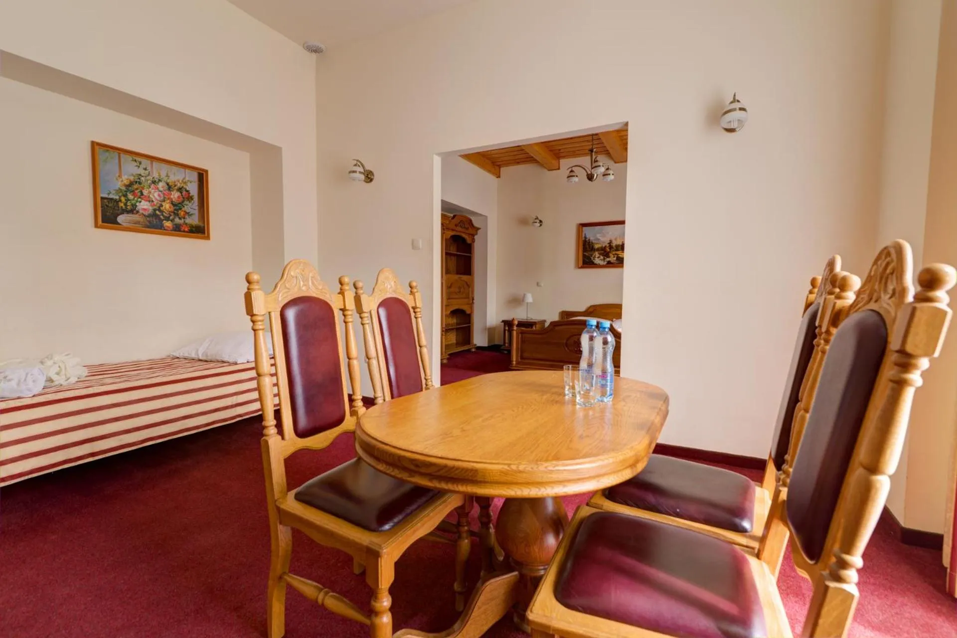 Photo of the whole room in Apartamenty Renesans