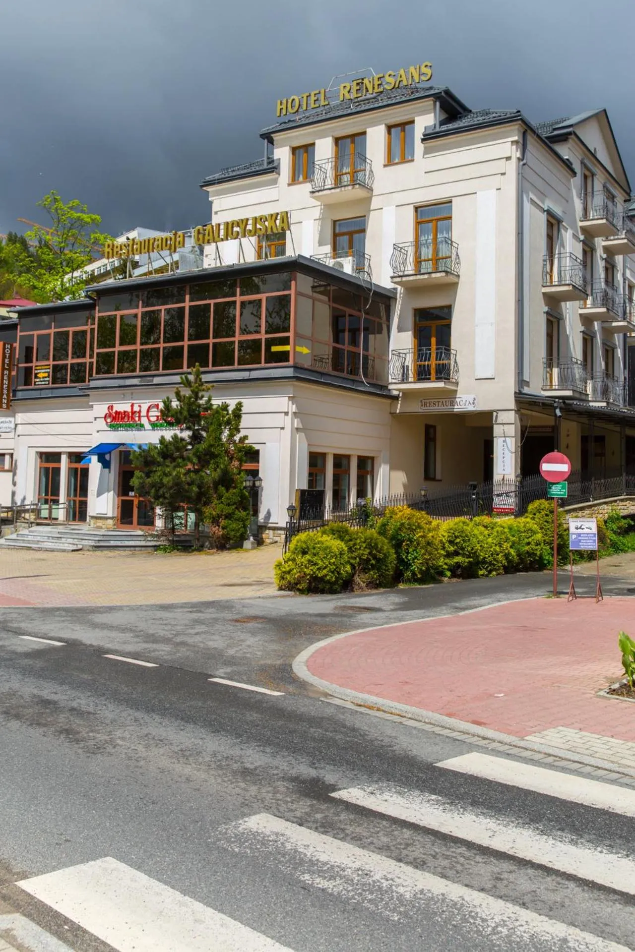 Property building in Apartamenty Renesans