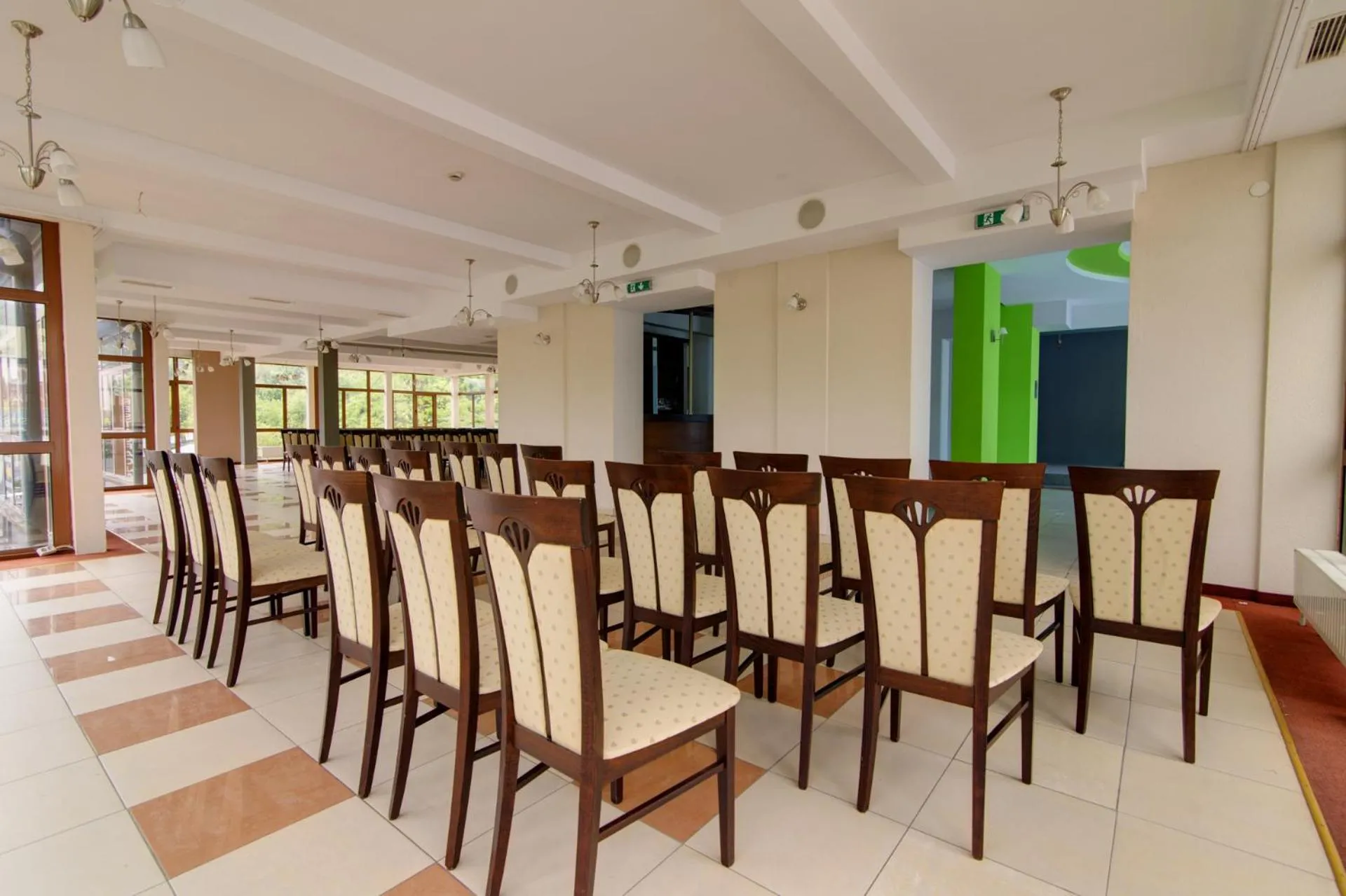 Business facilities in Apartamenty Renesans