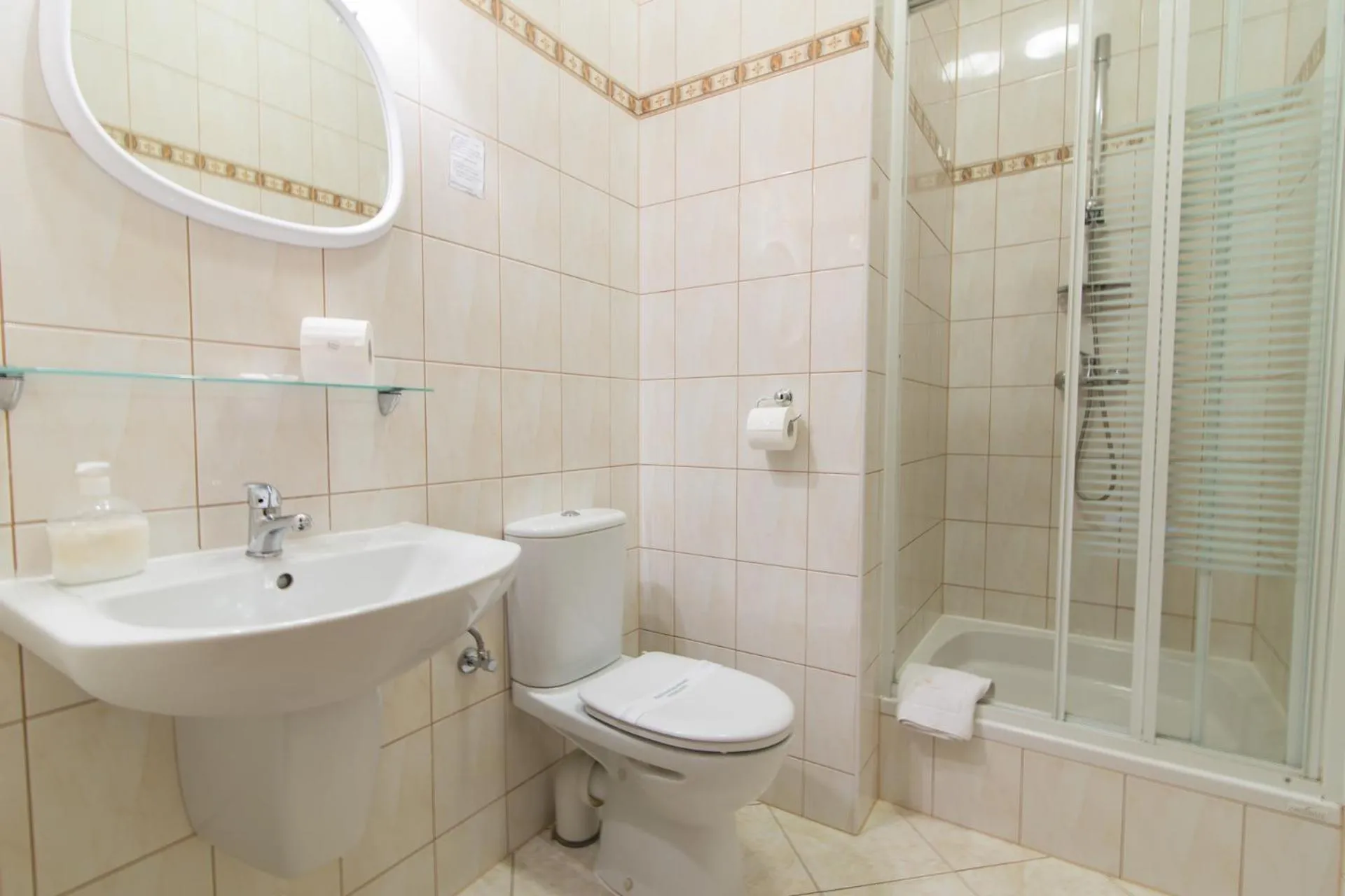 Shower in Apartamenty Renesans