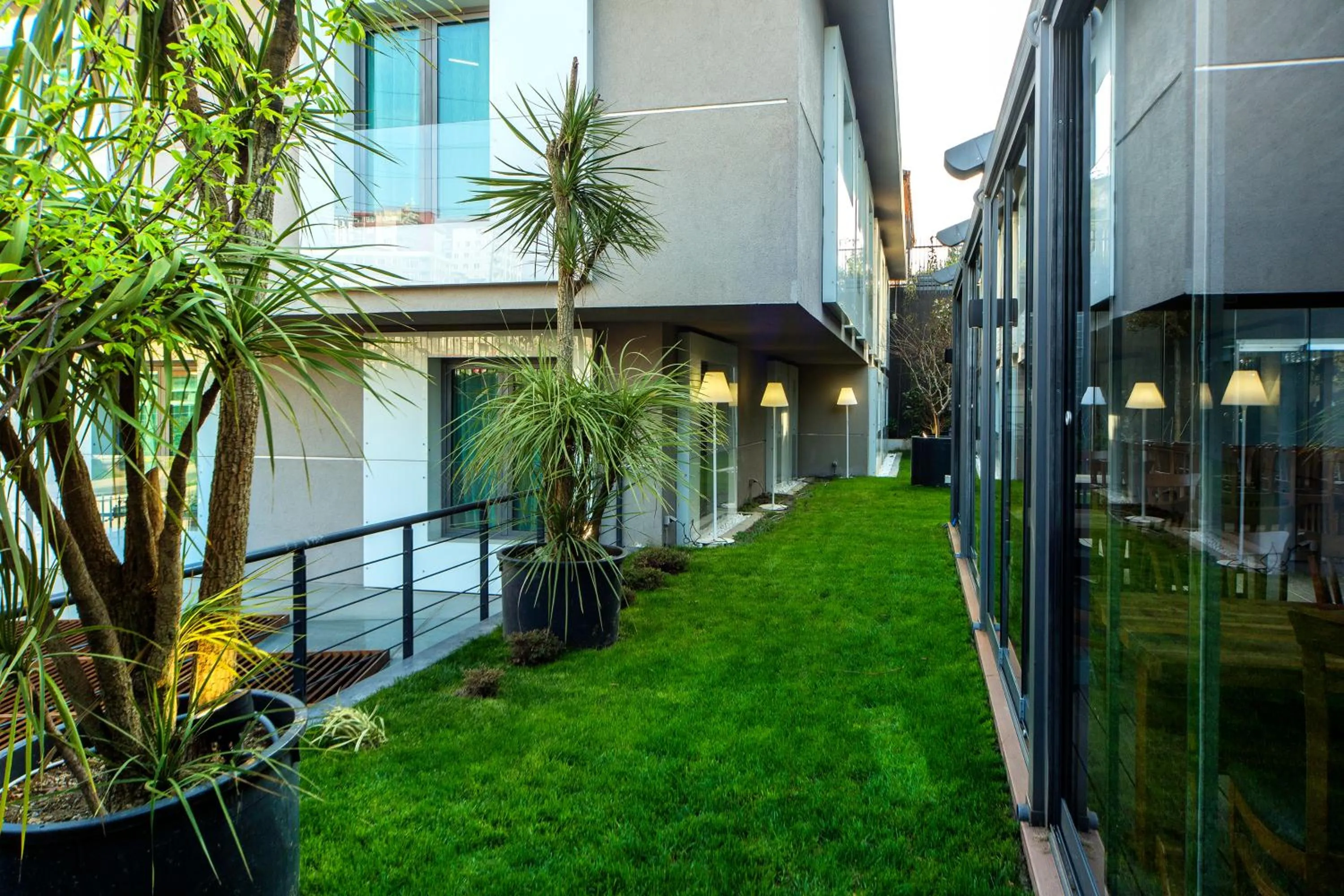 Spring in The City Suites