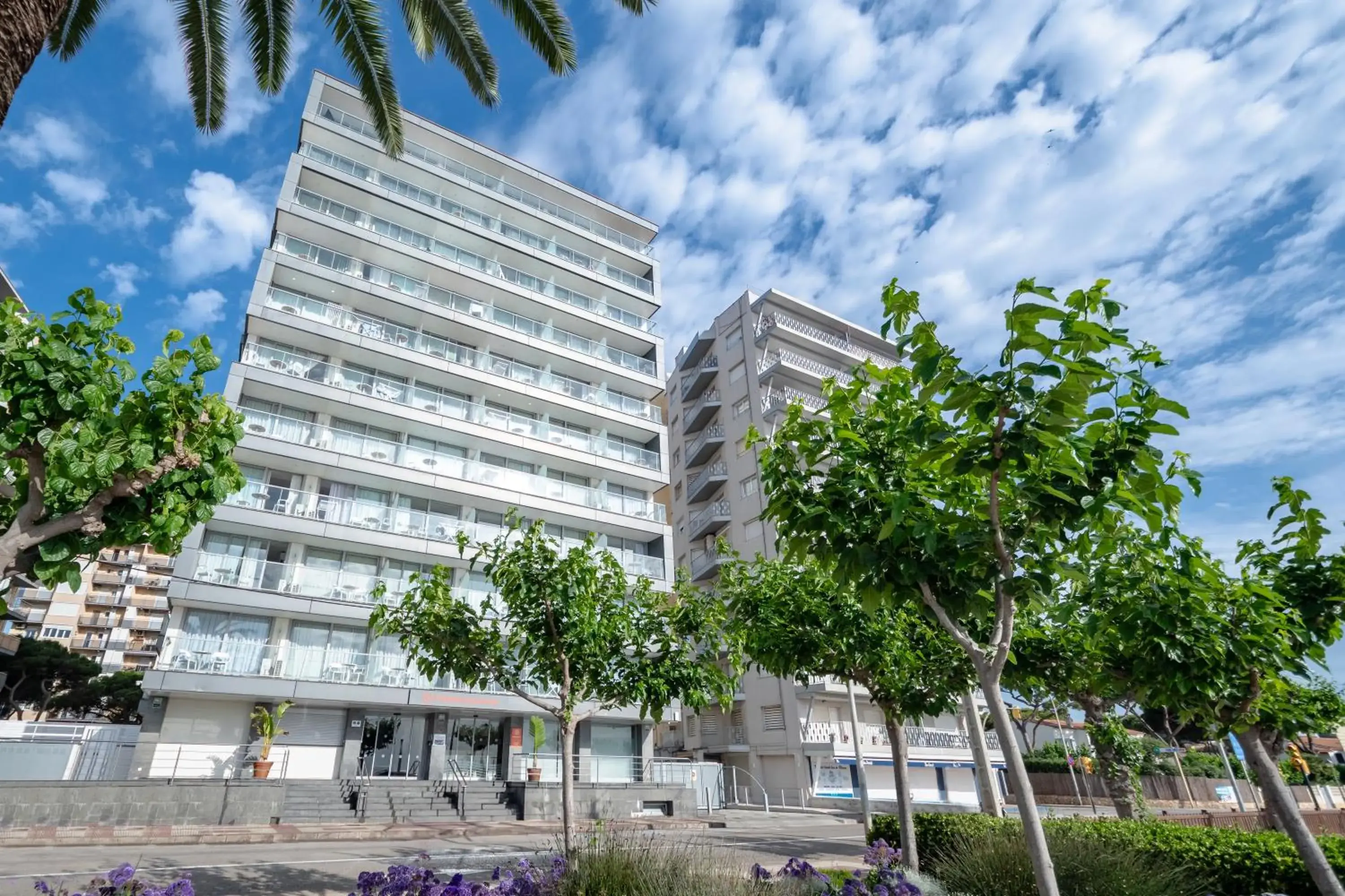 Facade/entrance in Pierre & Vacances Blanes Playa Facade/entrance in Pierre & Vacances Blanes Playa