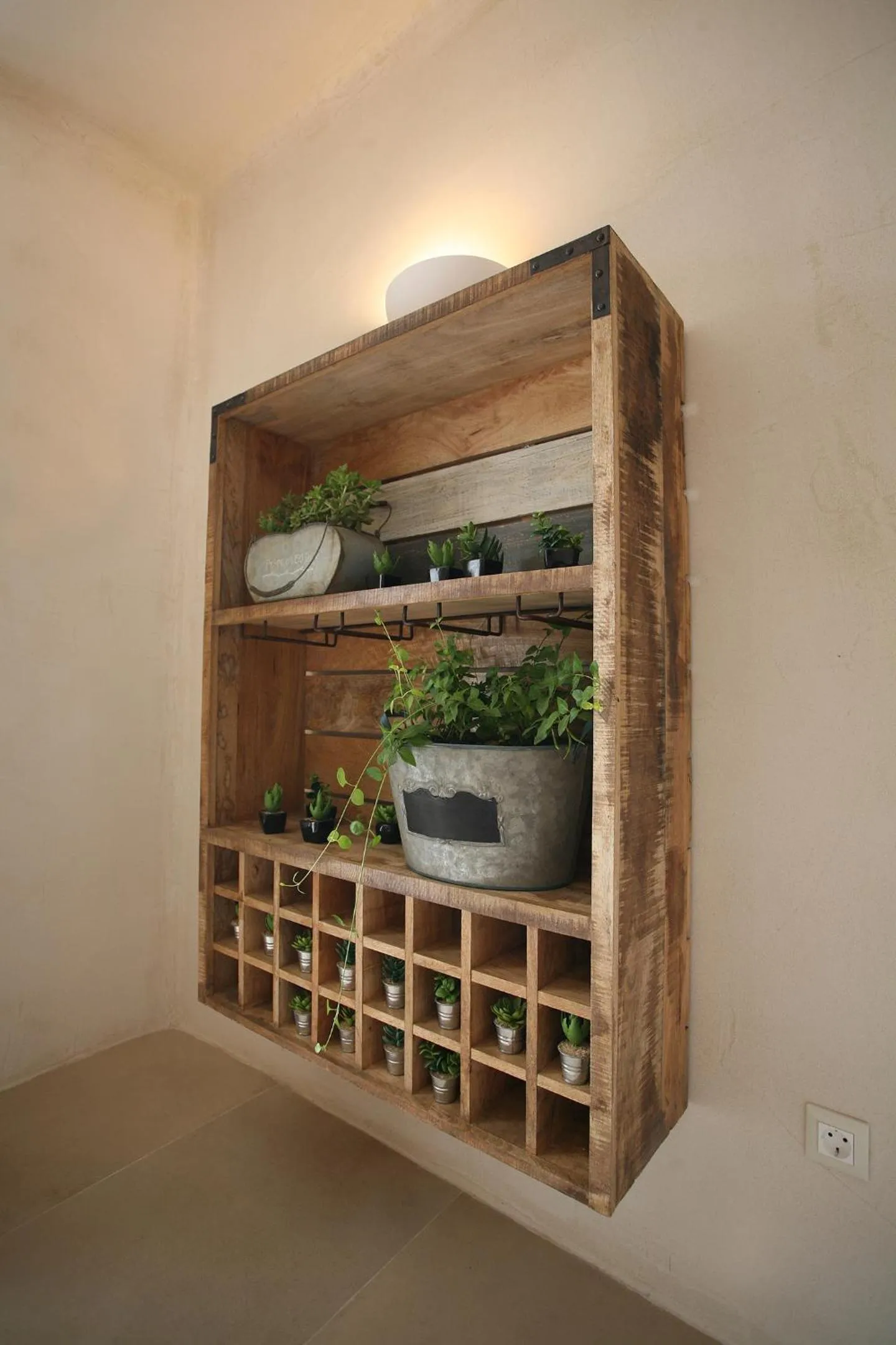 Spring in Atlantis Beach Residence