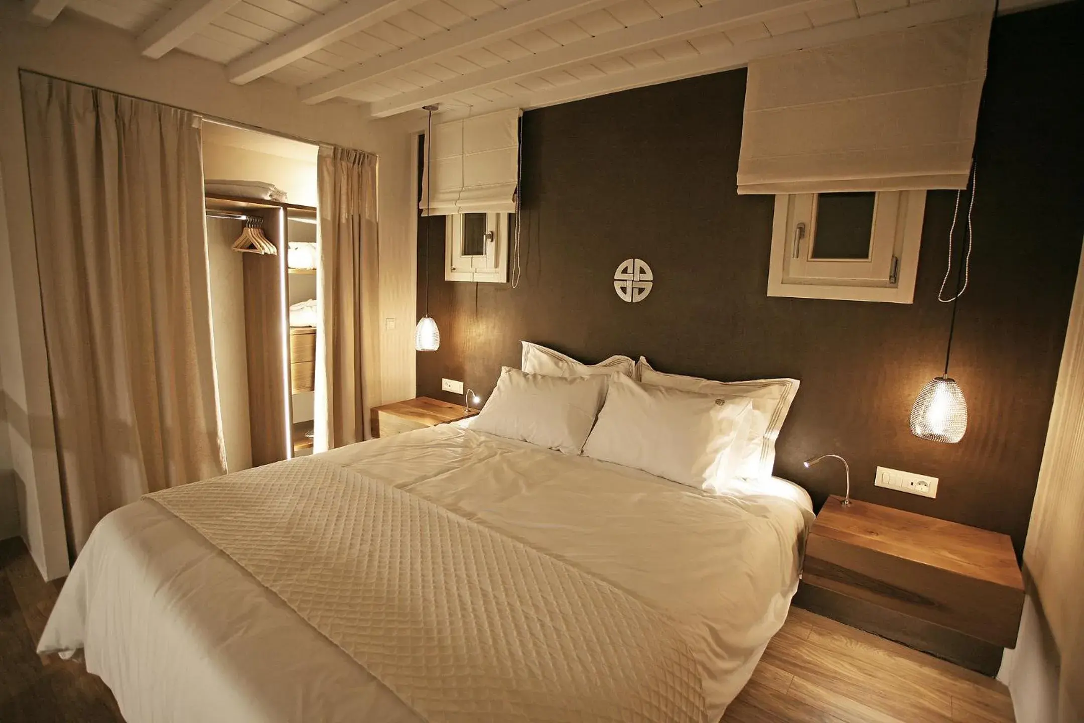 Spring, Bed in Atlantis Beach Residence Spring, Bed in Atlantis Beach Residence