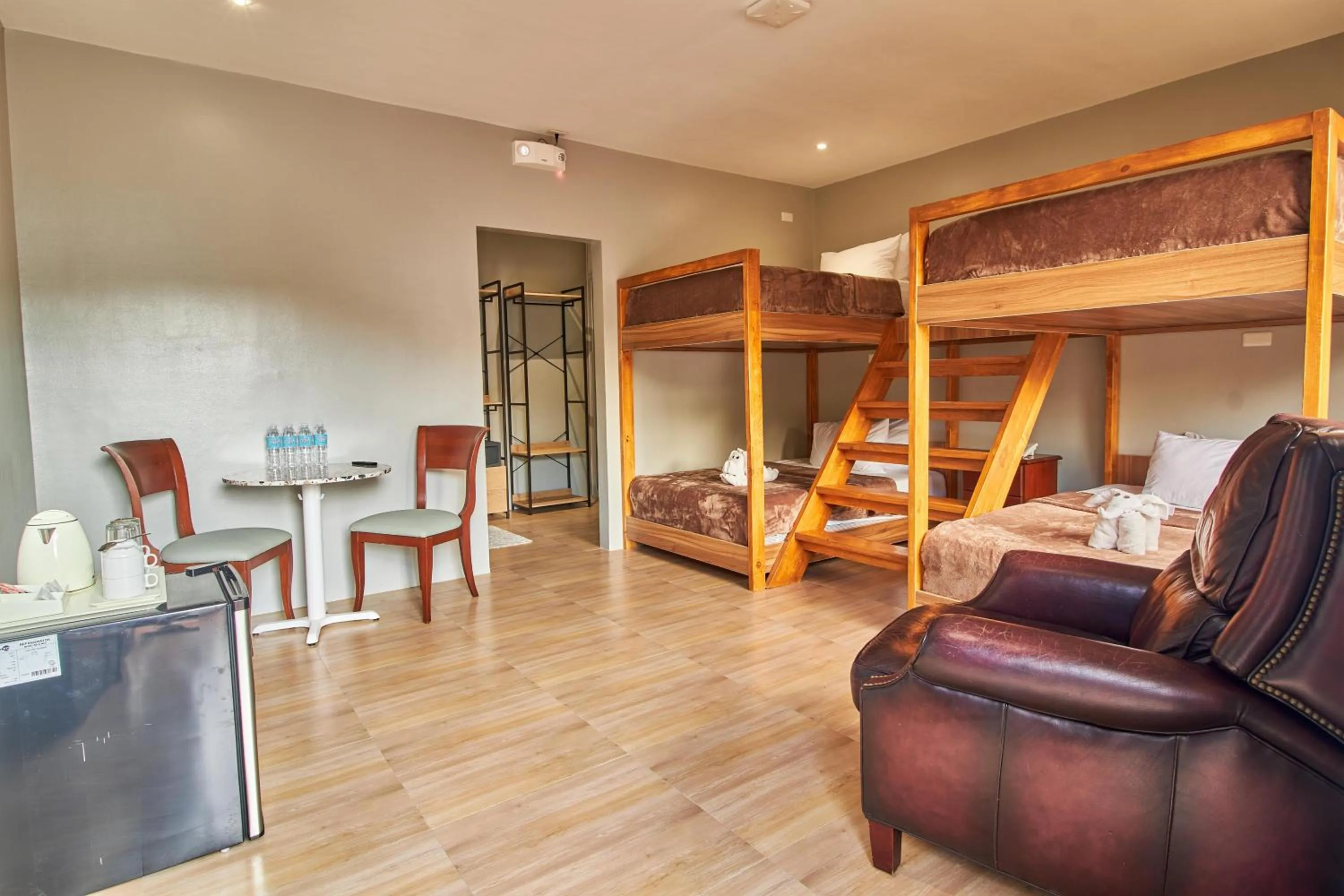 Photo of the whole room, Bed in Mactan Resort by 1521