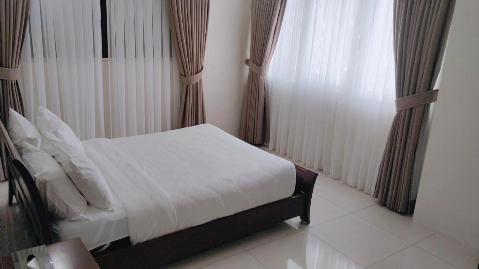Bed in Mactan Resort by 1521