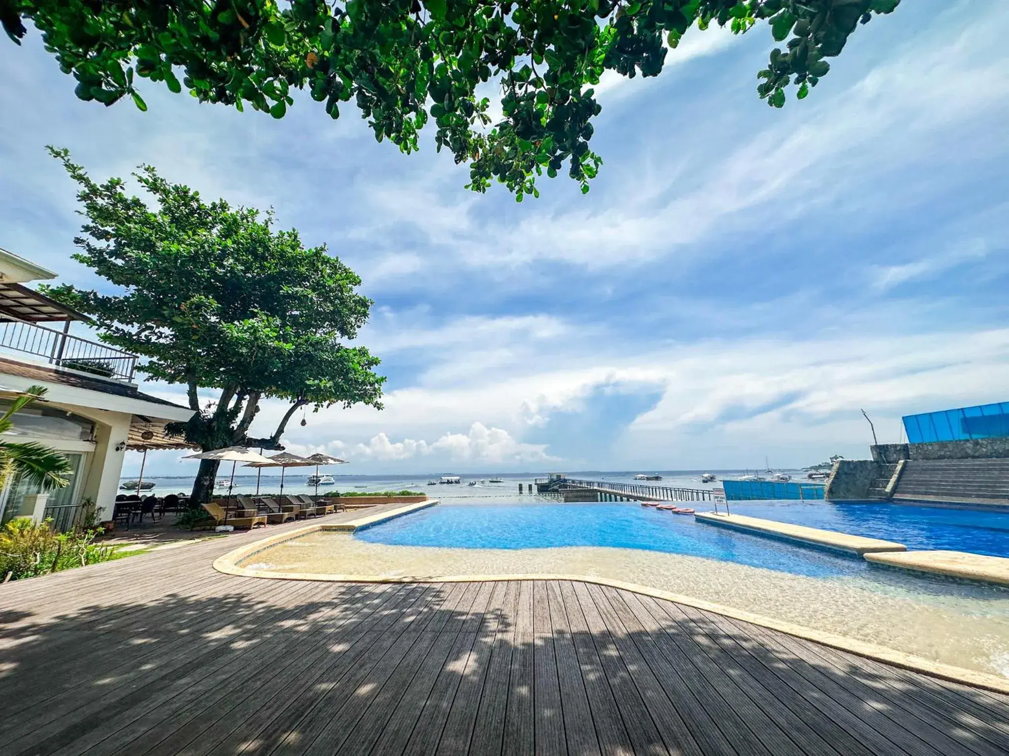 Pool view in Mactan Resort by 1521 Pool view in Mactan Resort by 1521