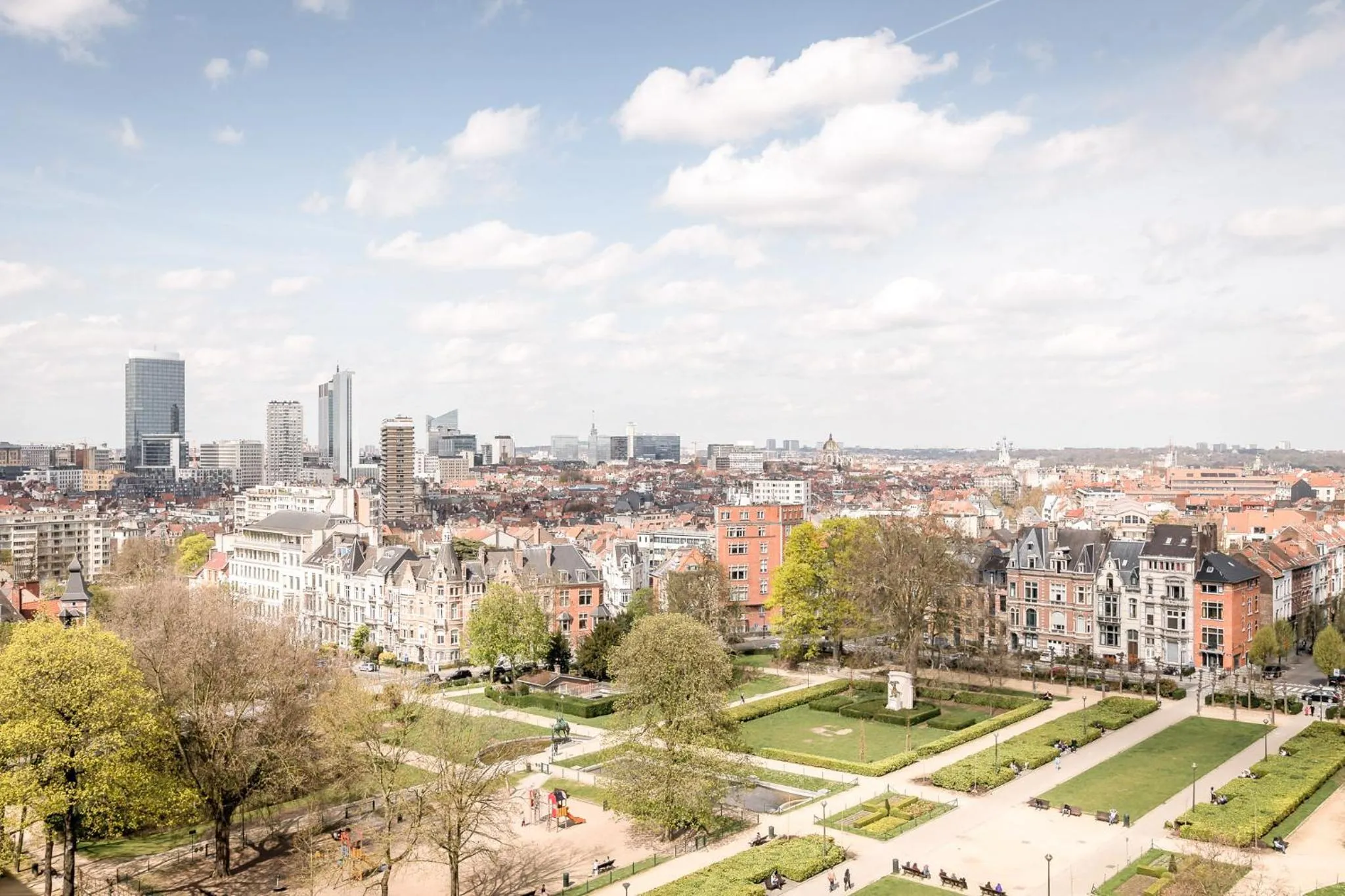 Street view in B-aparthotel Ambiorix