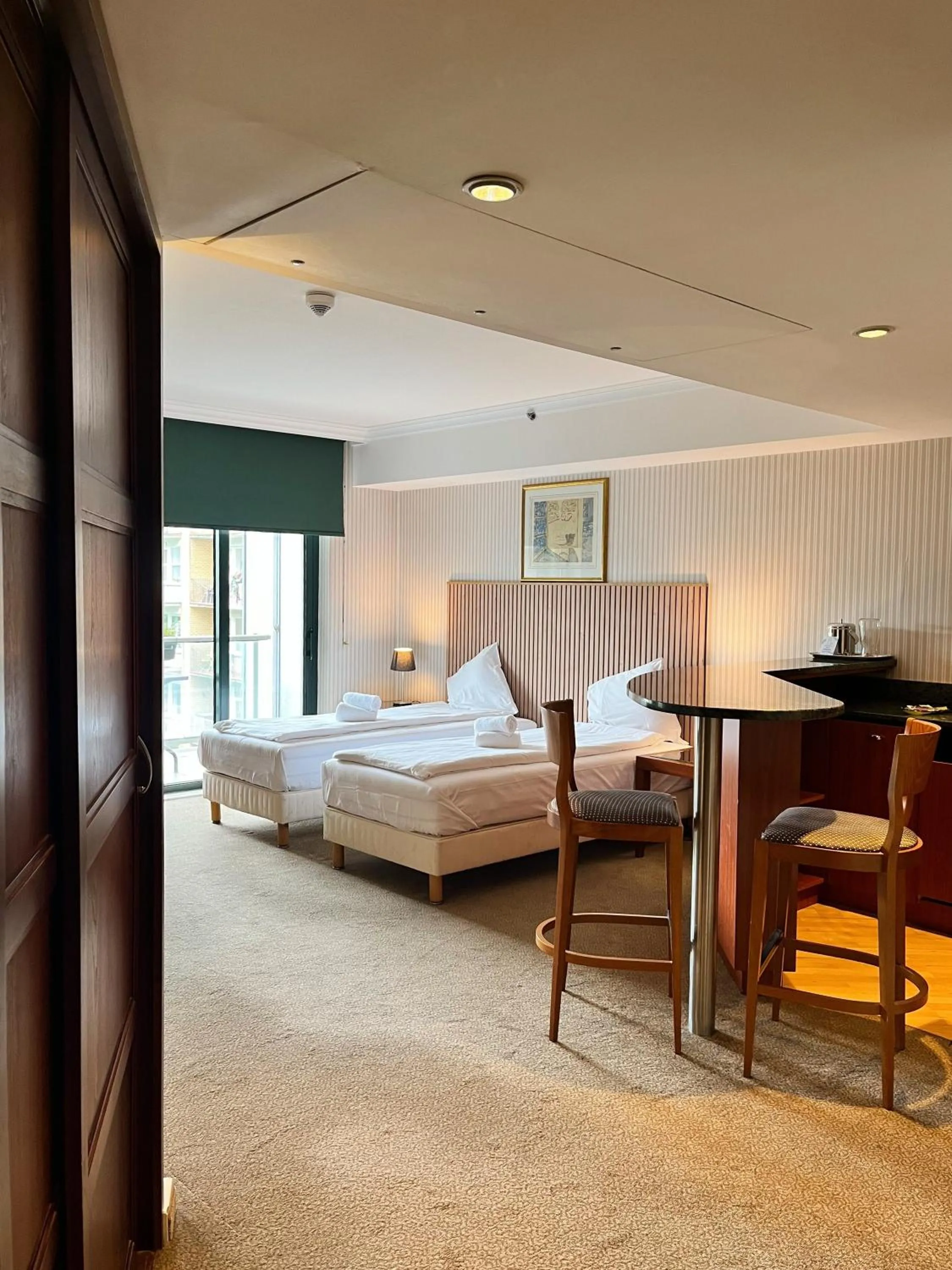 Photo of the whole room, Bed in B-aparthotel Ambiorix