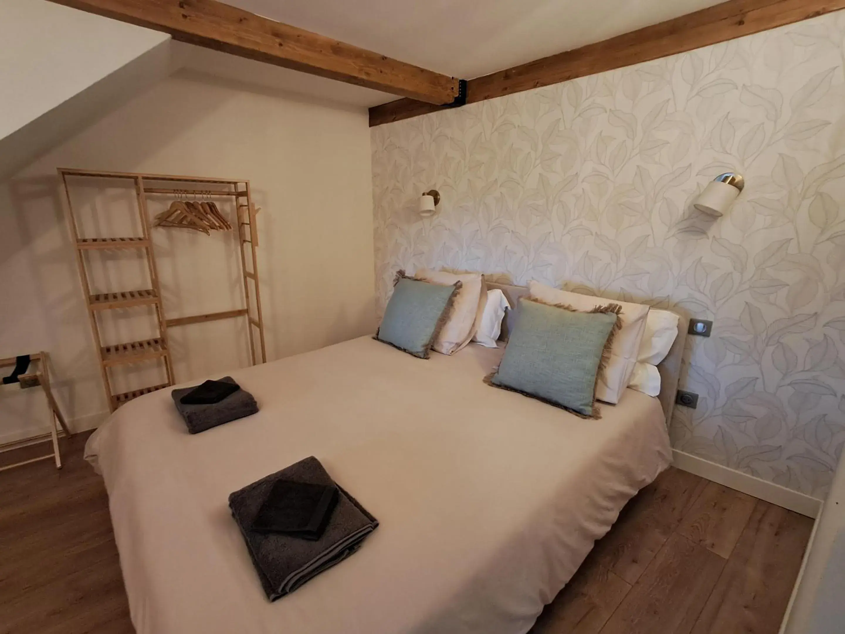 Bedroom, Bed in Le Petit Molière Chambres d'Hôtes Bedroom, Bed in Le Petit Molière Chambres d'Hôtes