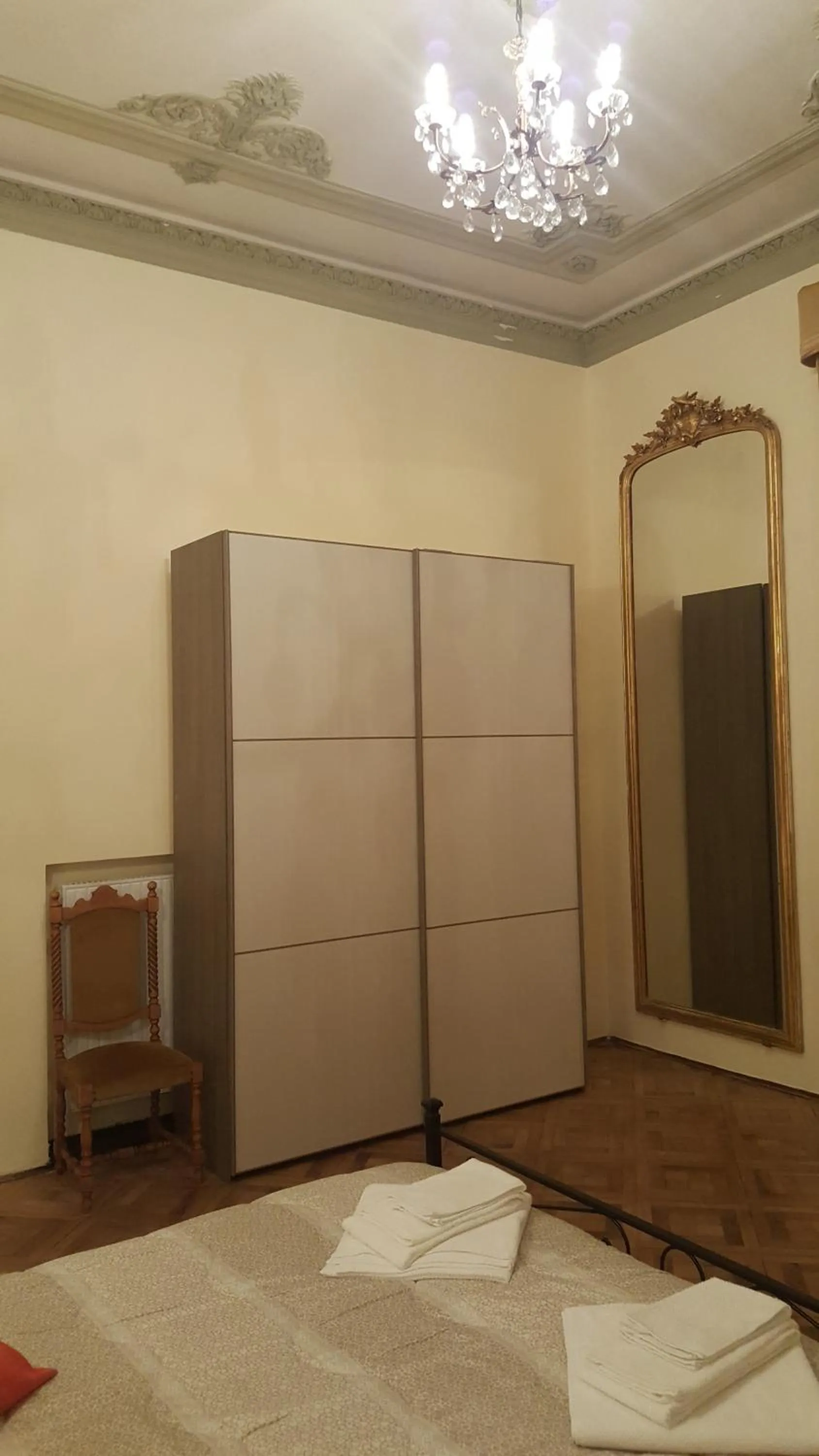 Photo of the whole room in Garden Suite