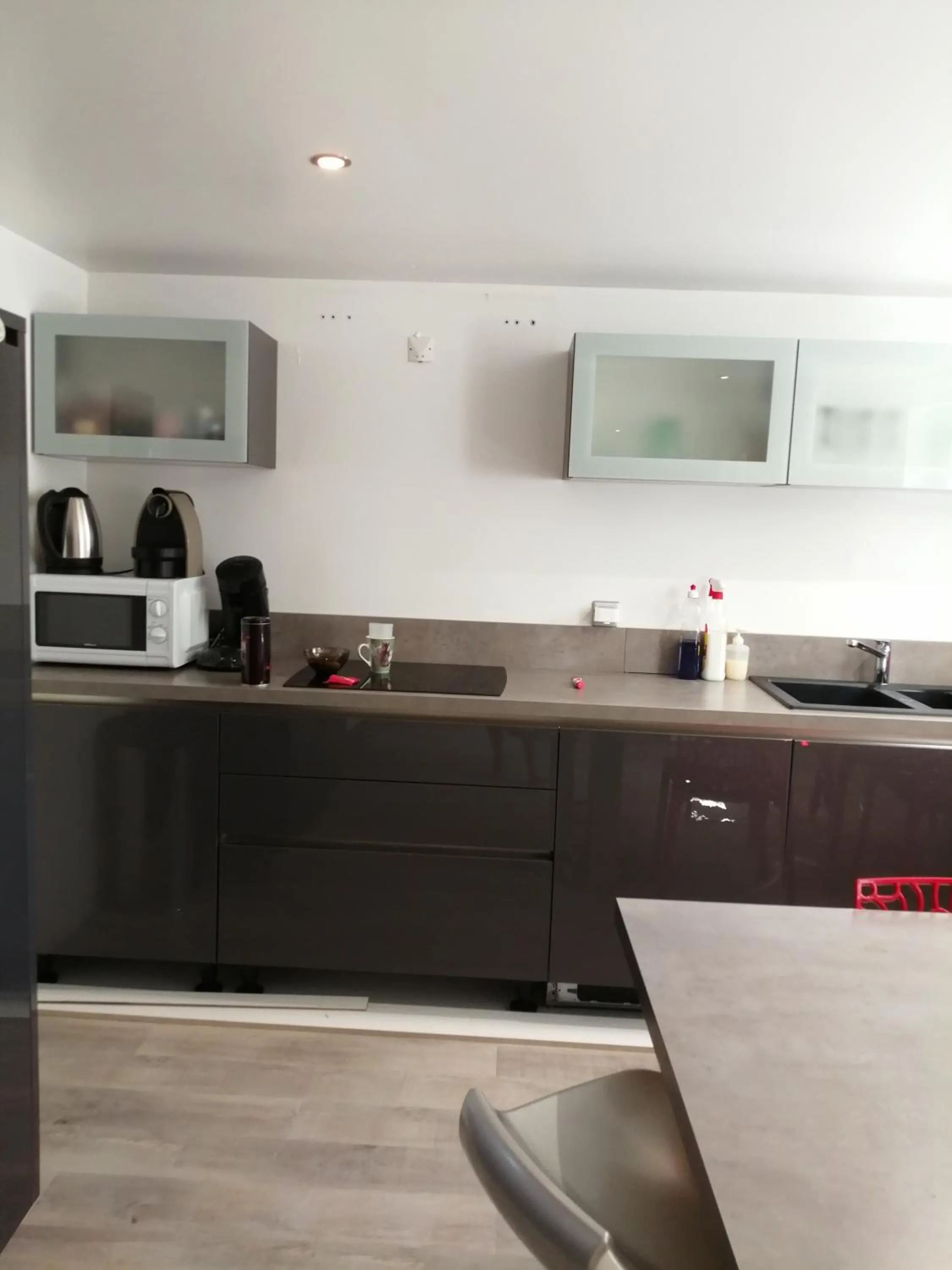 Coffee/tea facilities in Chambres d'Hôtes LA PASTOURELLE Royan centre