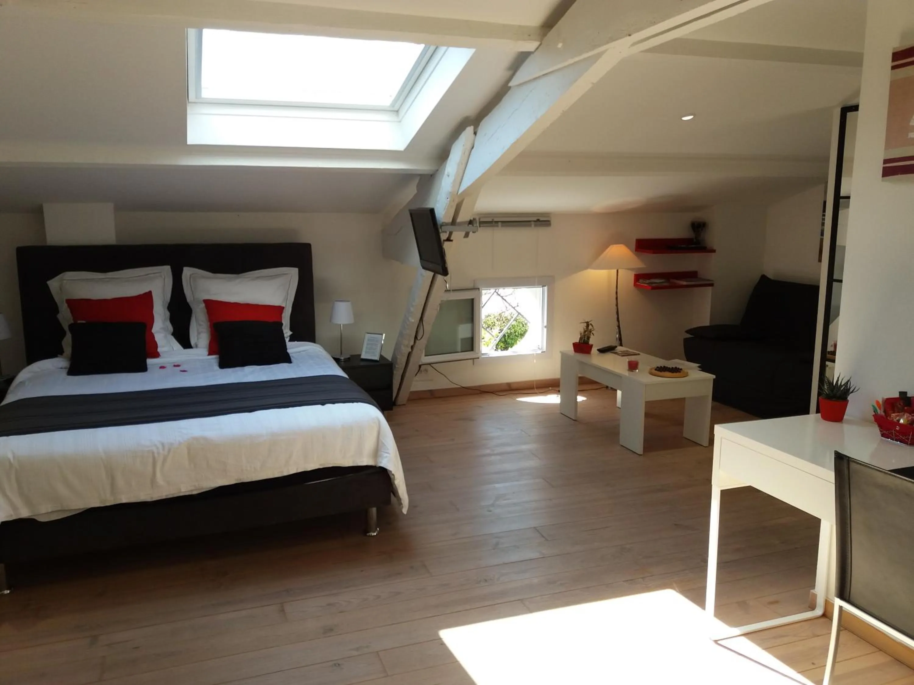 Bed in Chambres d'Hôtes LA PASTOURELLE Royan centre