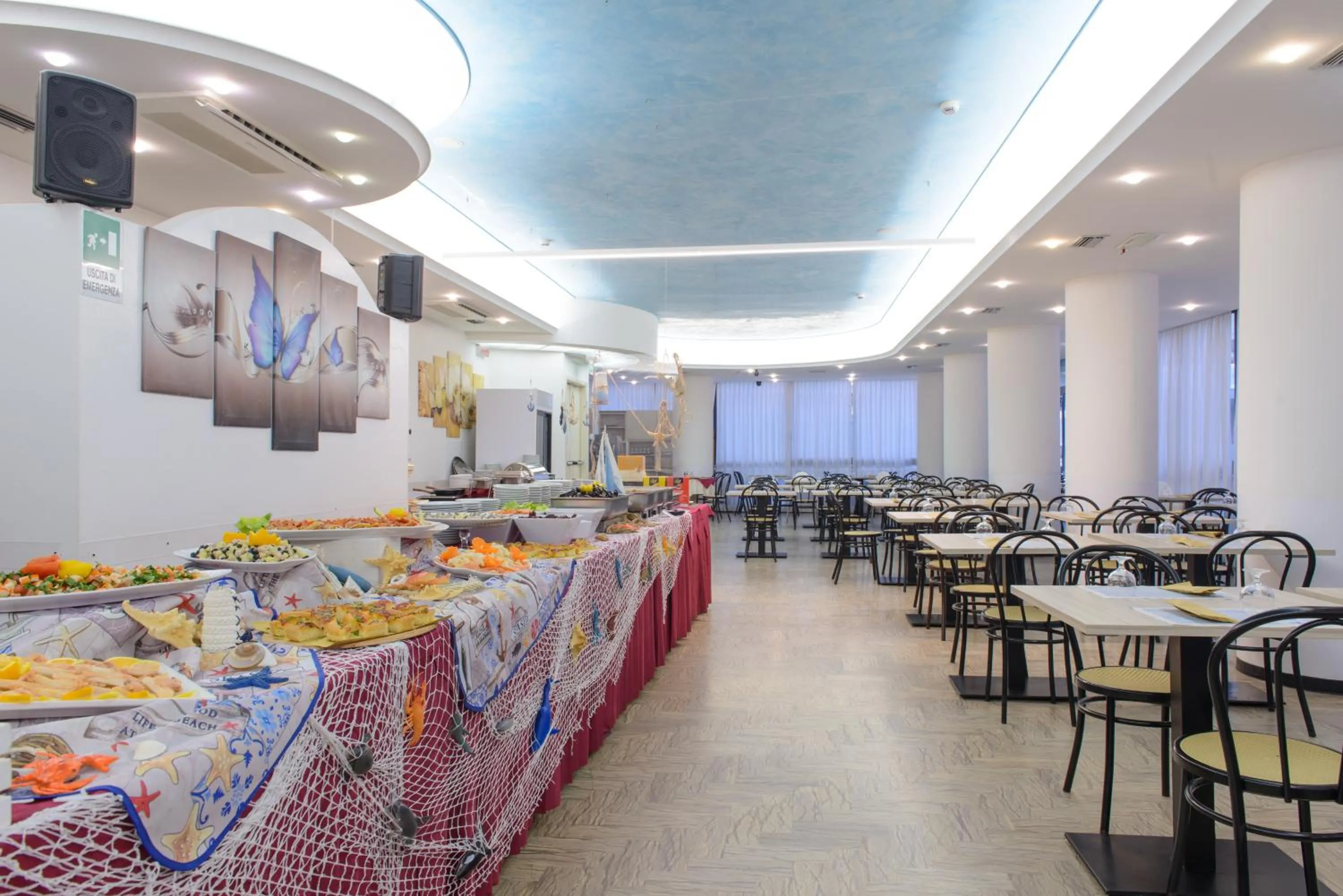 Restaurant/places to eat in Hotel Christian