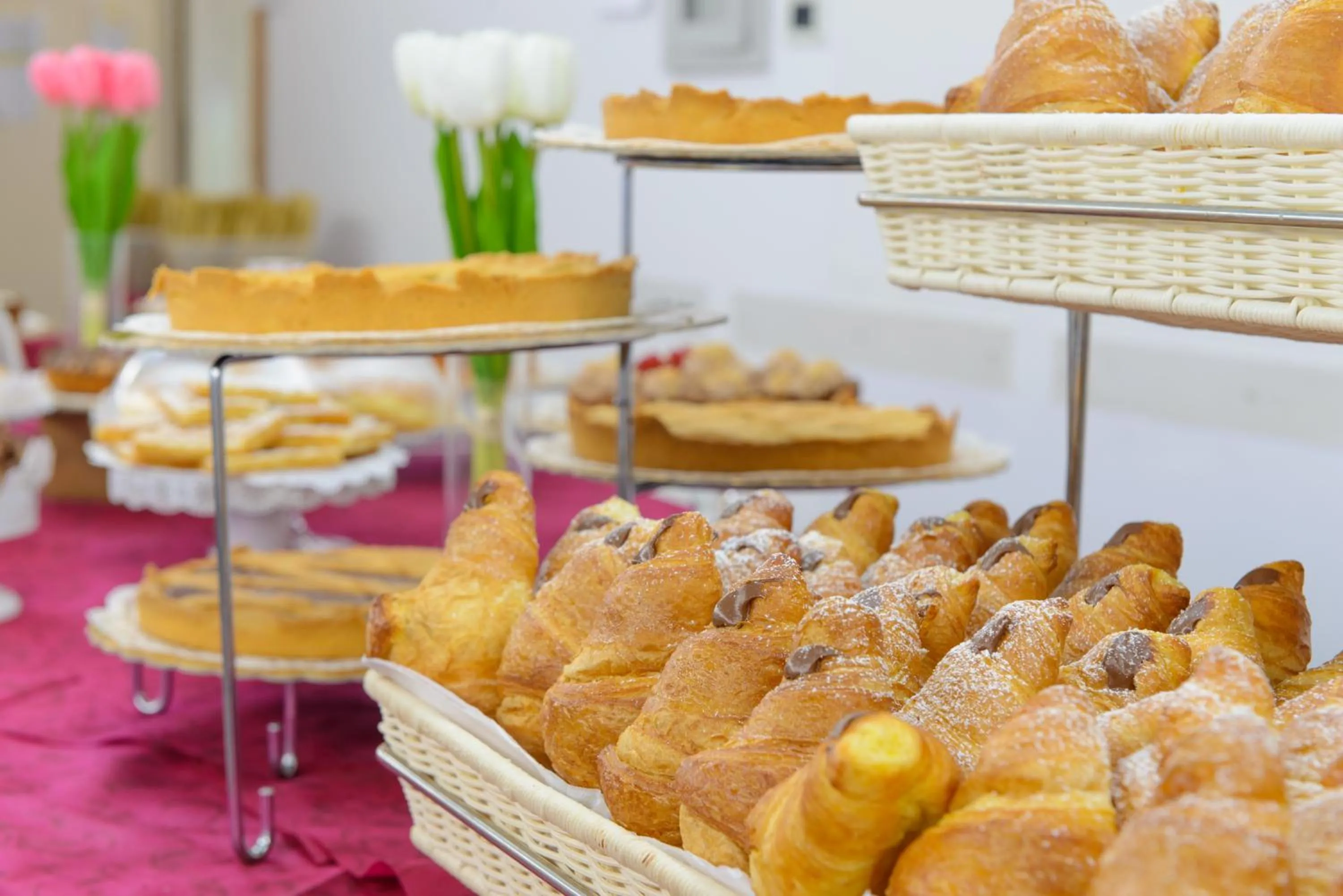 Restaurant/places to eat in Hotel Christian