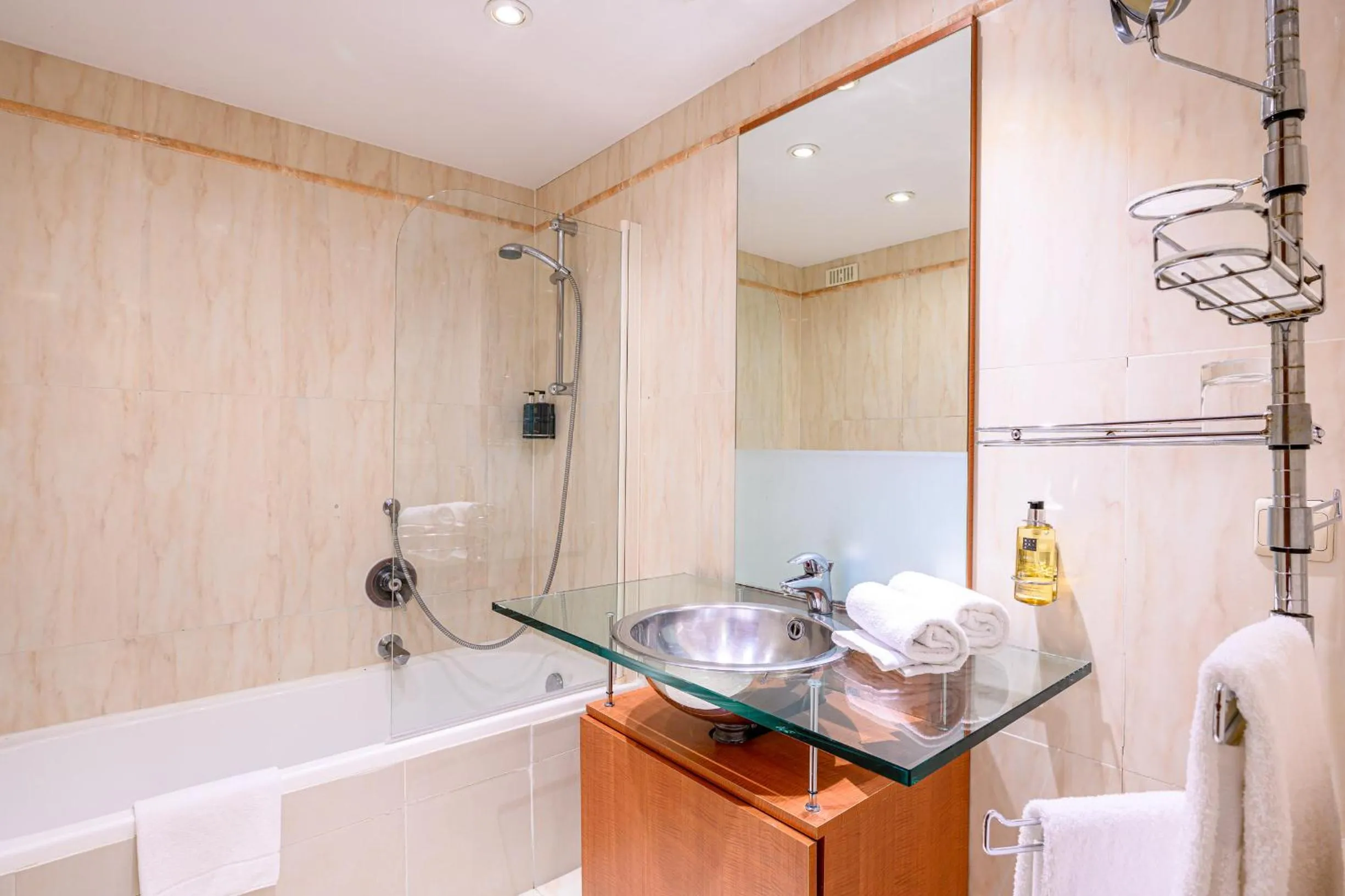 Bathroom in B-aparthotel Montgomery