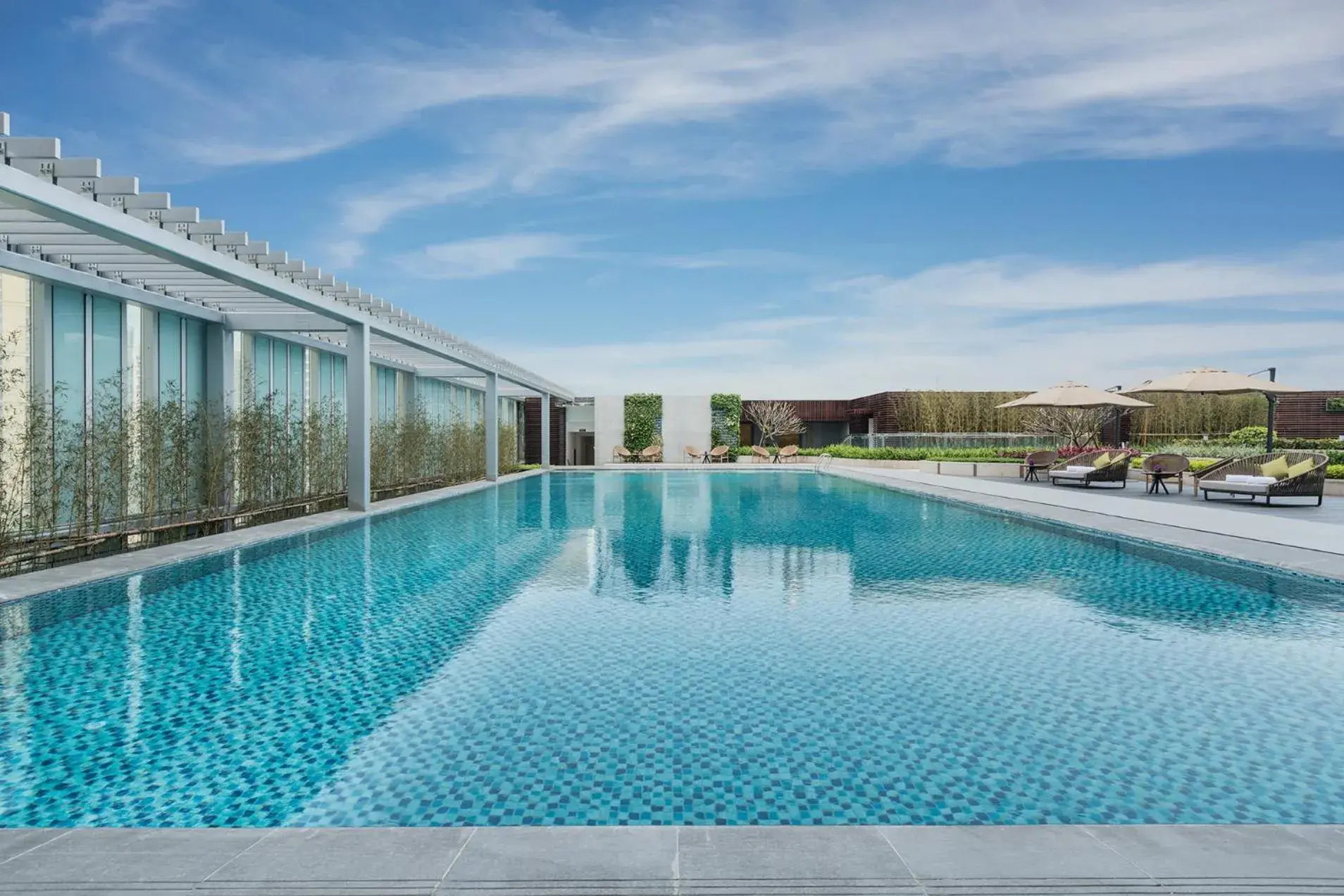 Swimming pool in Hyatt Regency Xiamen Wuyuanwan Swimming pool in Hyatt Regency Xiamen Wuyuanwan