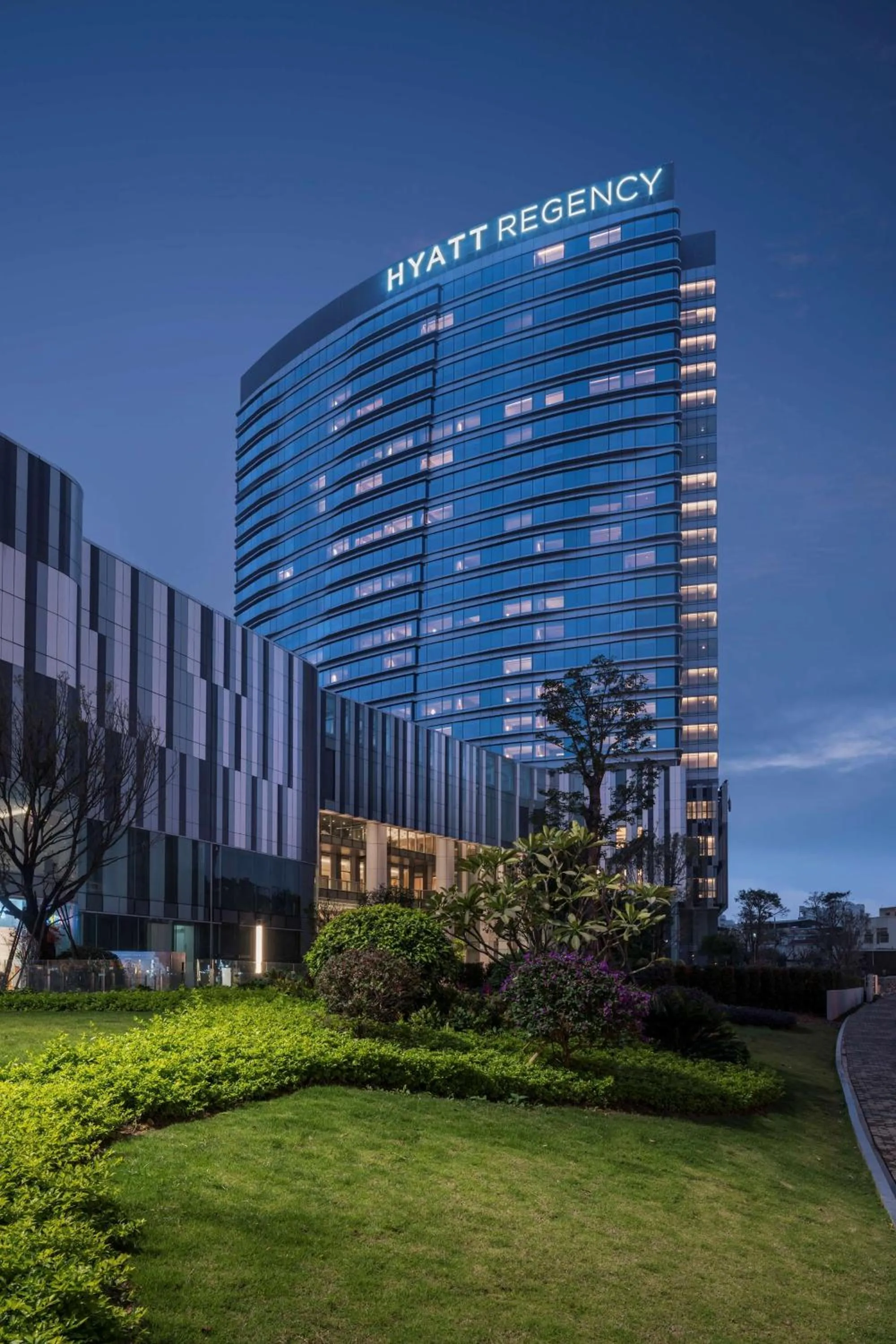 Property building in Hyatt Regency Xiamen Wuyuanwan