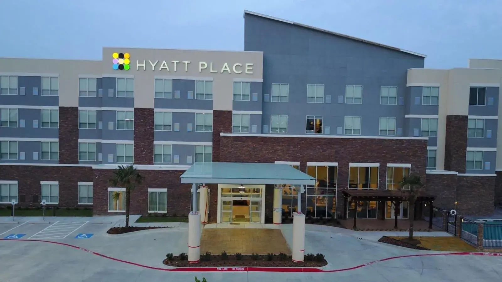 Facade/entrance in Hyatt Place Dallas/The Colony Facade/entrance in Hyatt Place Dallas/The Colony