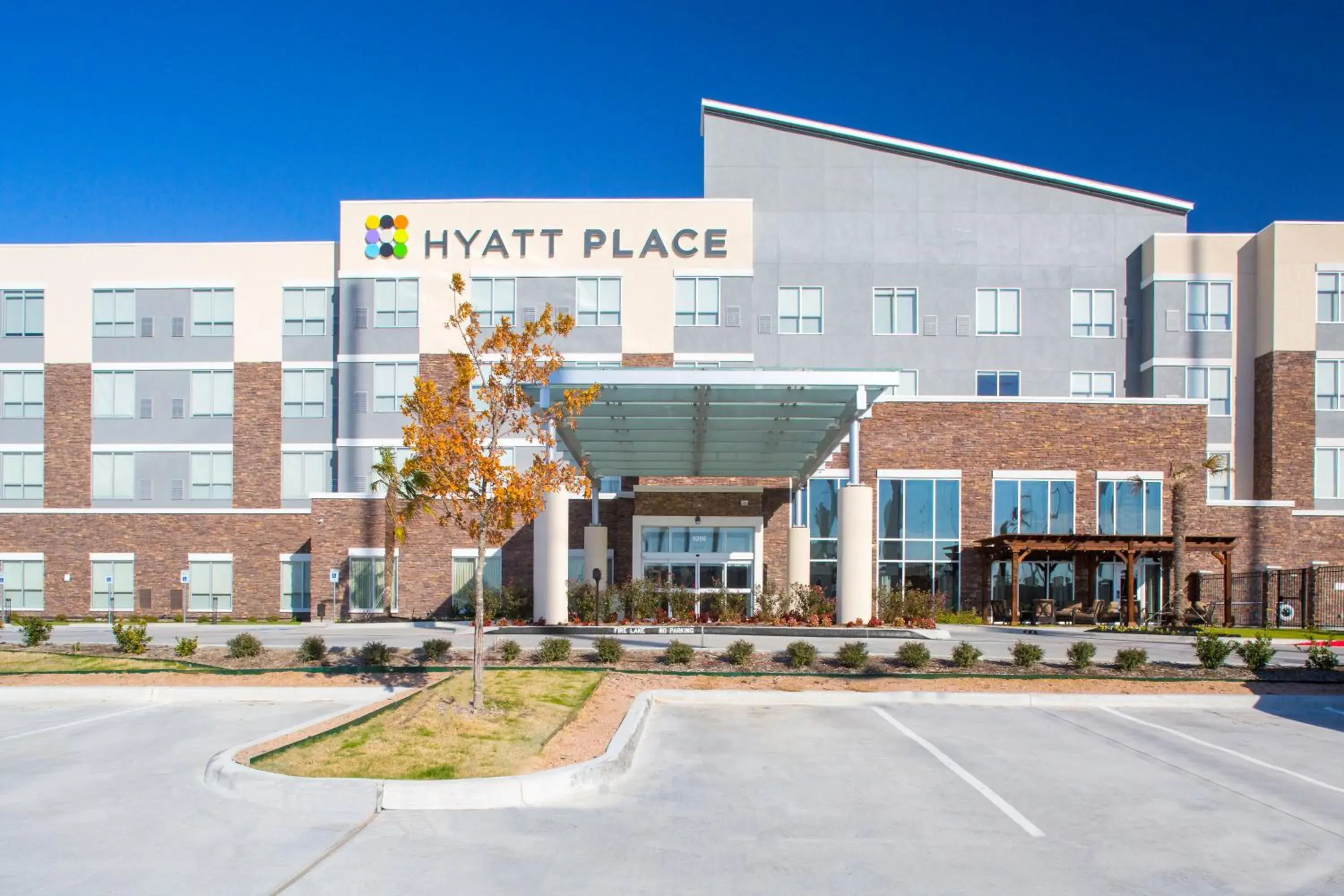 Facade/entrance in Hyatt Place Dallas/The Colony Facade/entrance in Hyatt Place Dallas/The Colony