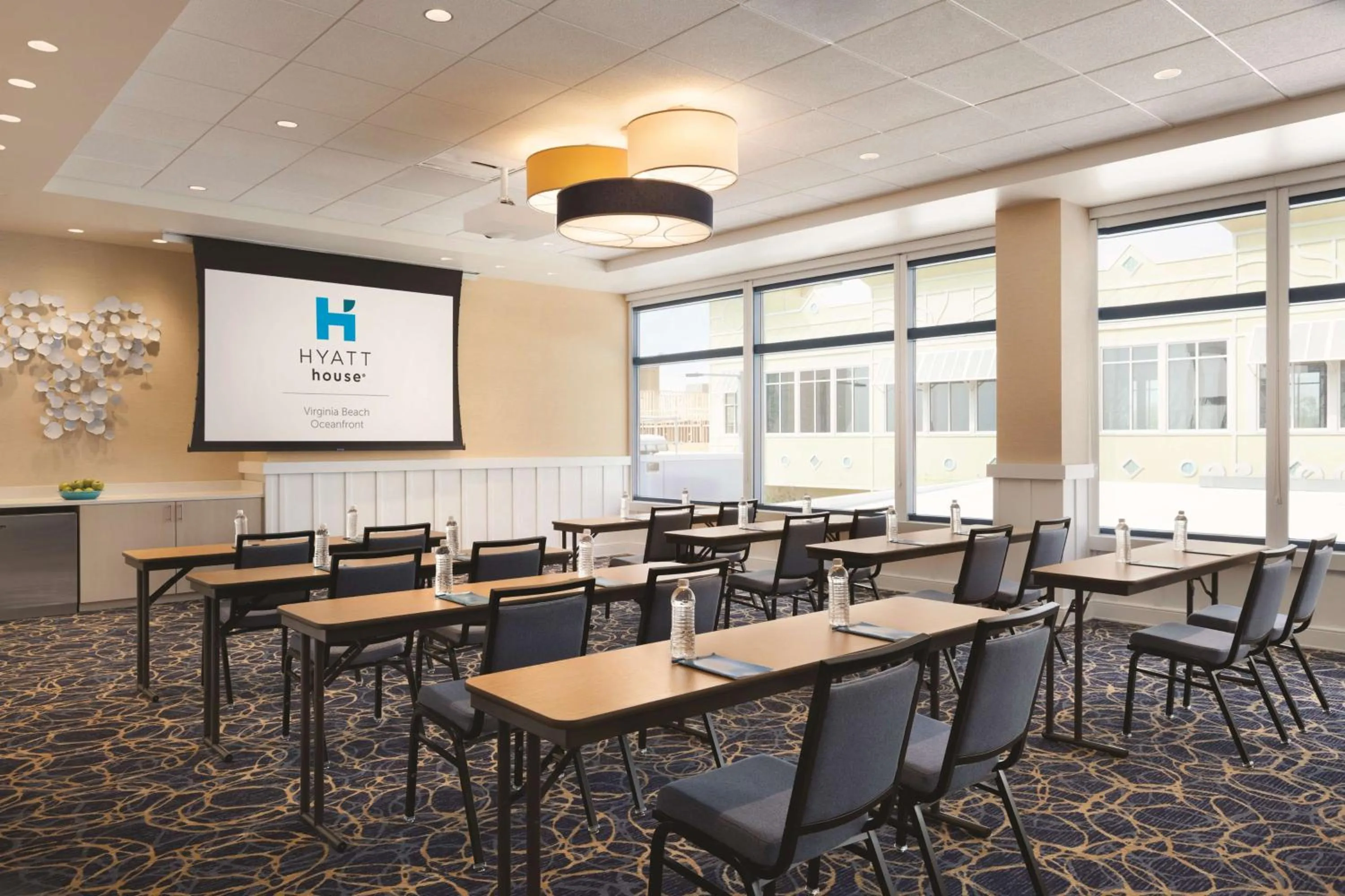 Meeting/conference room in Hyatt House Virginia Beach / Oceanfront
