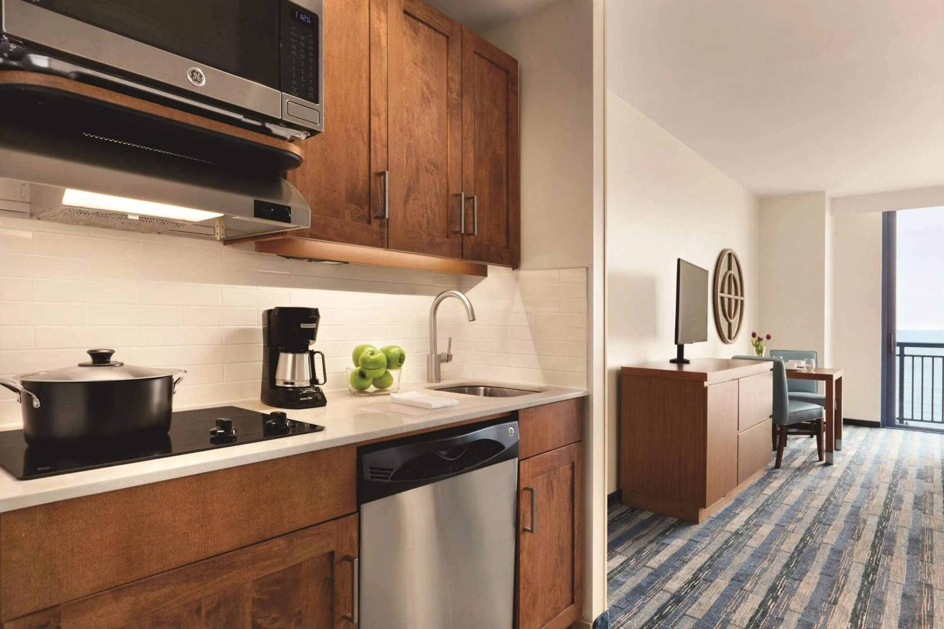 Bedroom in Hyatt House Virginia Beach / Oceanfront