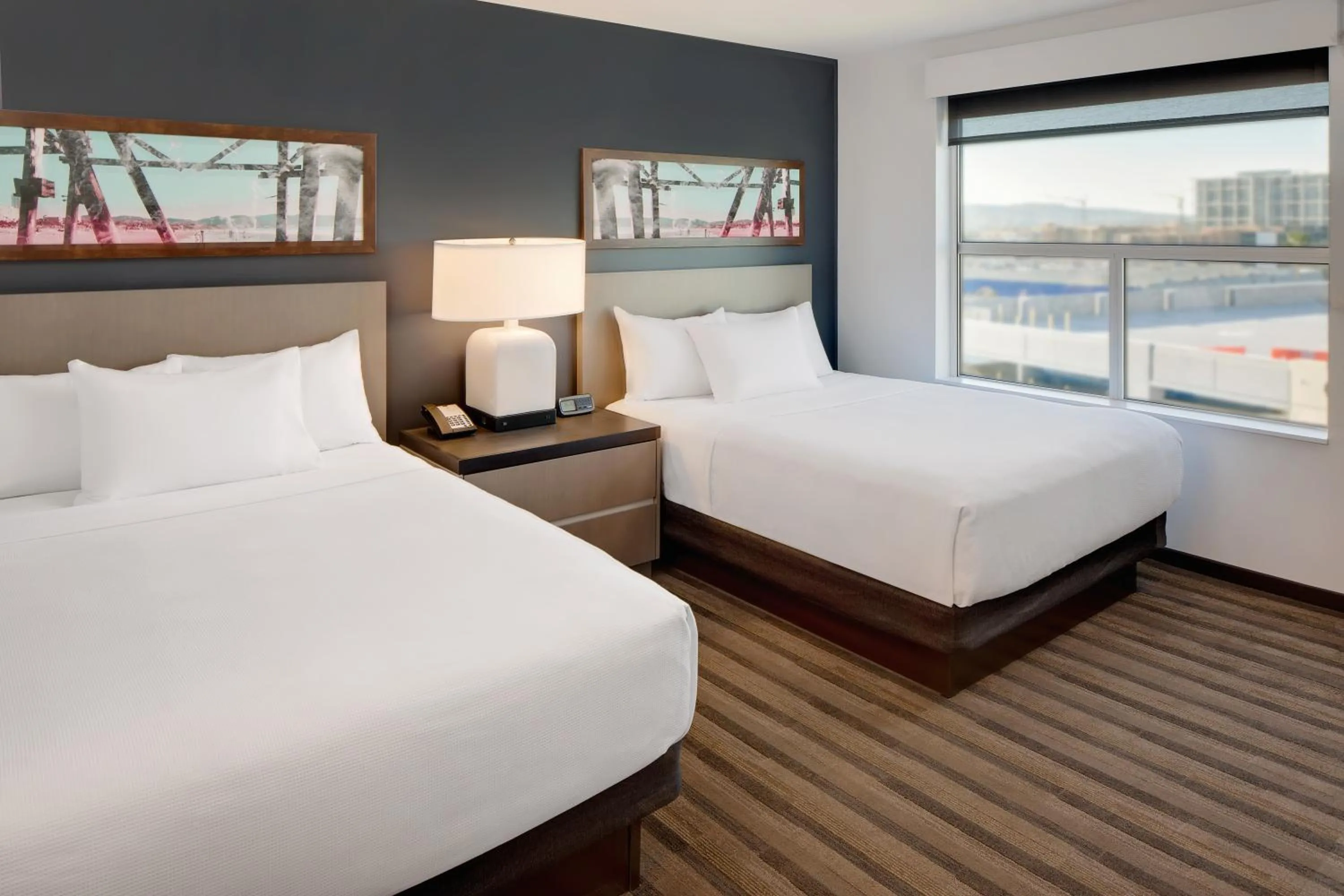 Bed in Hyatt House Irvine/John Wayne Airport