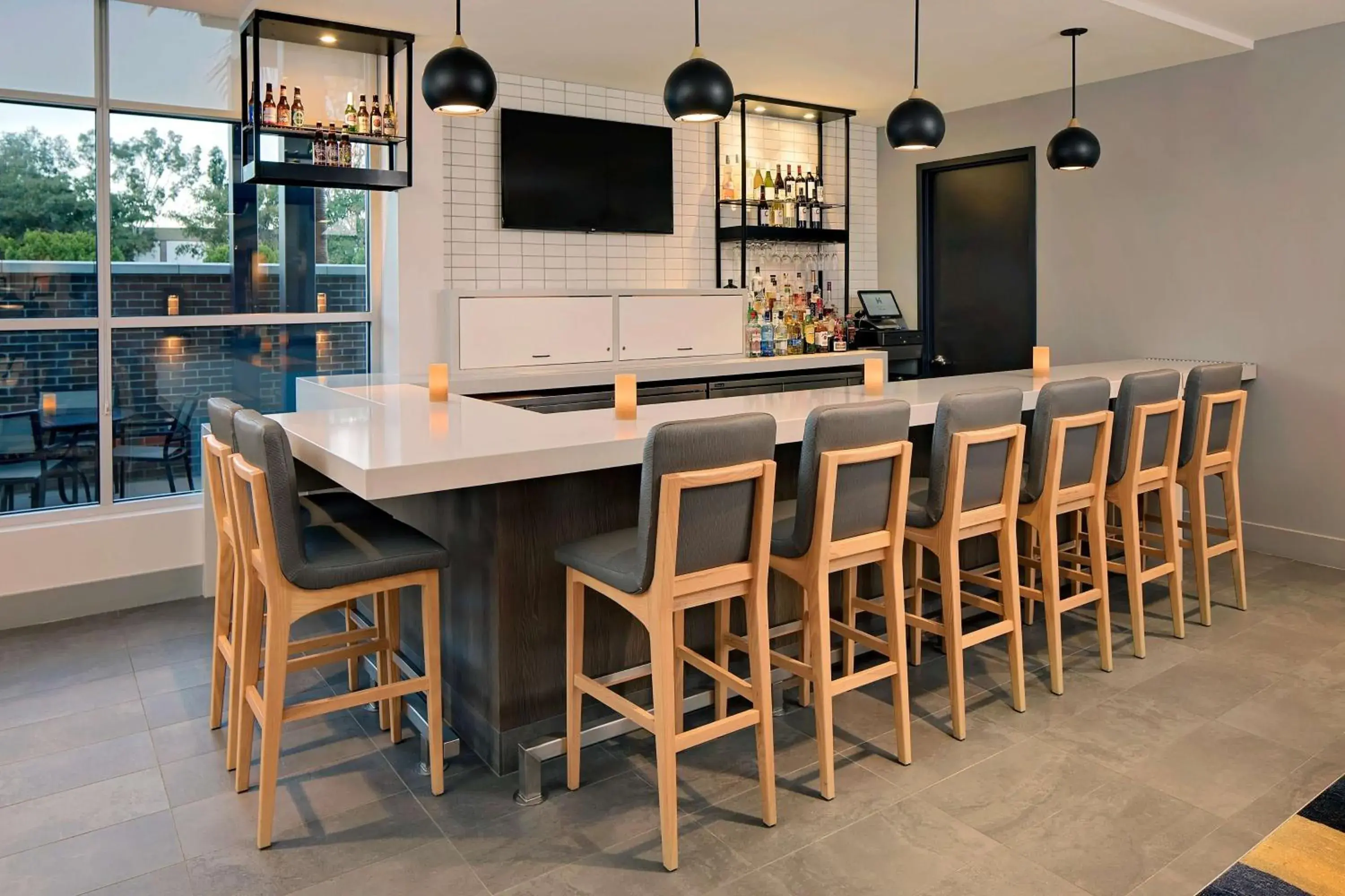 Lounge or bar in Hyatt House Irvine/John Wayne Airport Lounge or bar in Hyatt House Irvine/John Wayne Airport