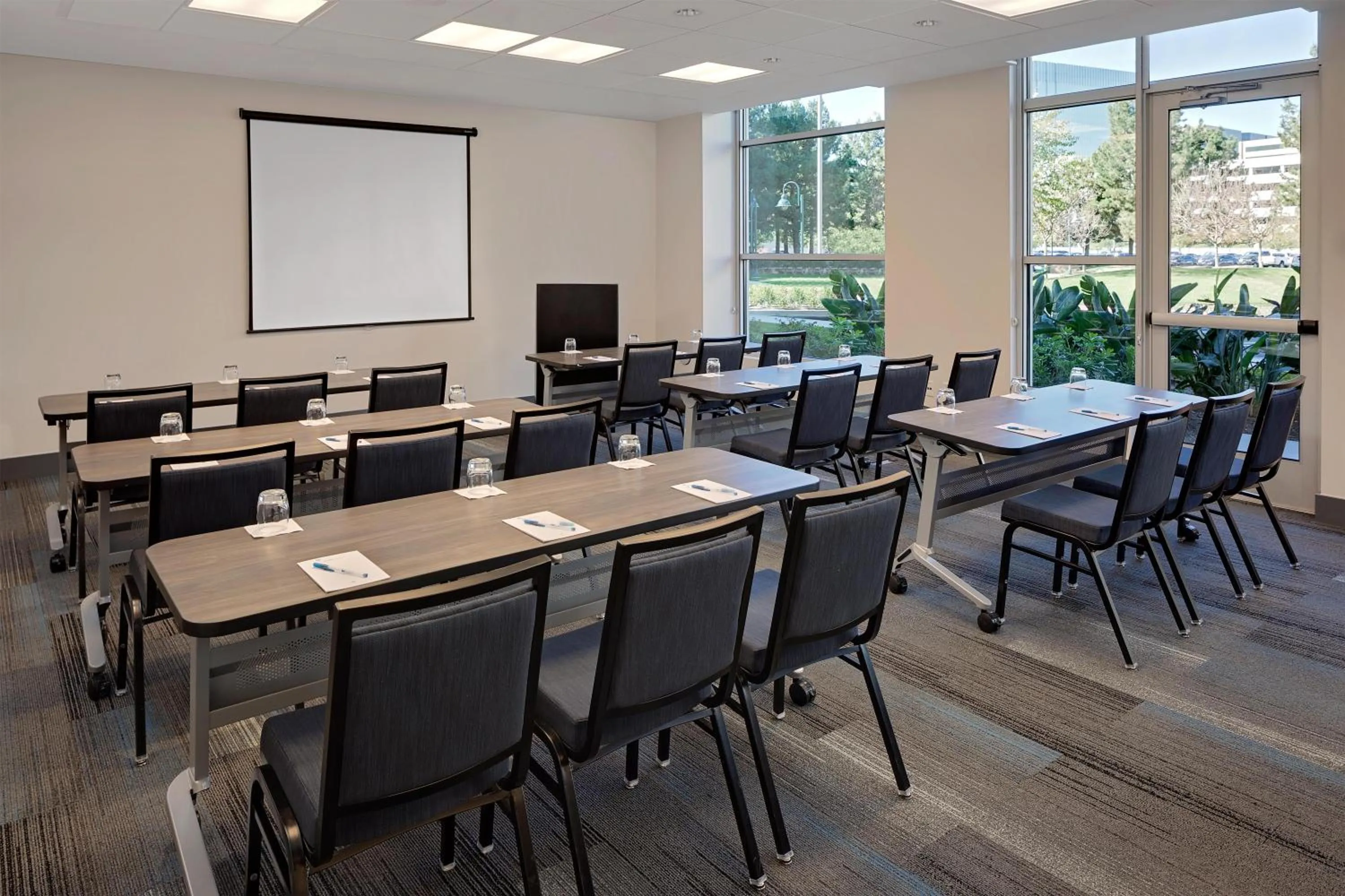 Meeting/conference room in Hyatt House Irvine/John Wayne Airport