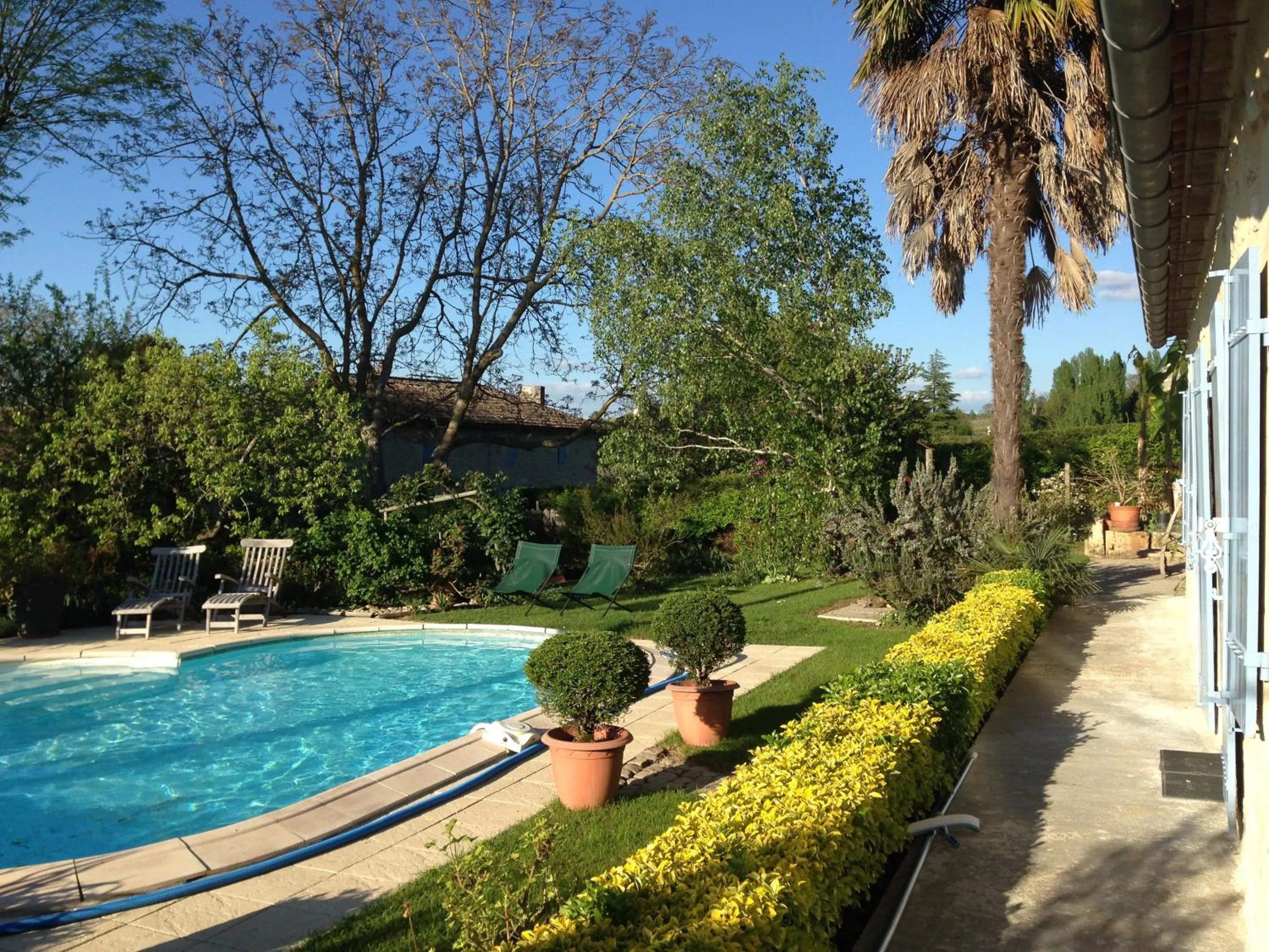 Pool view in La Petite Provence de Touron