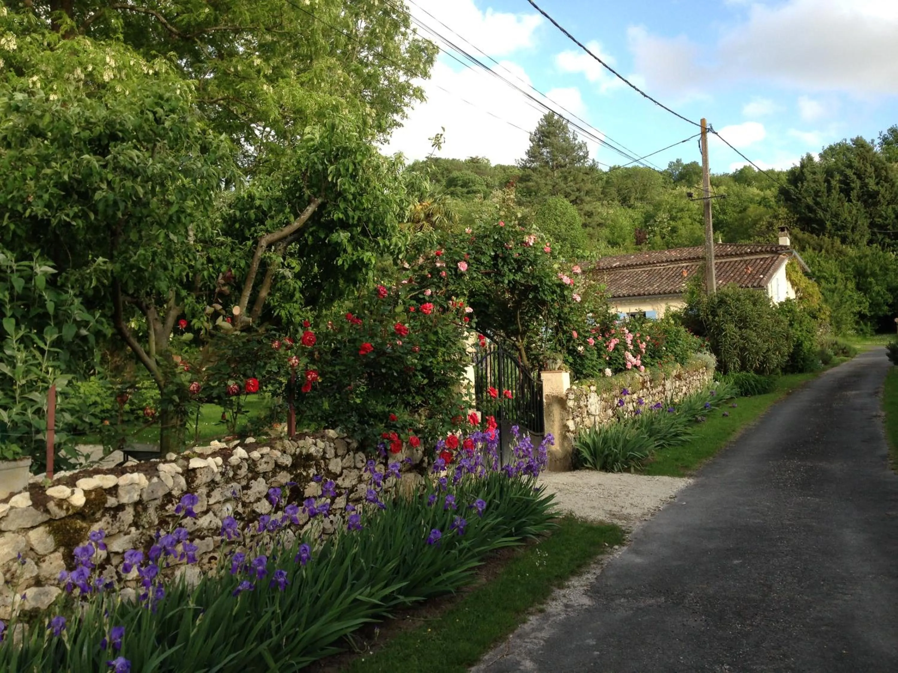 Street view in La Petite Provence de Touron