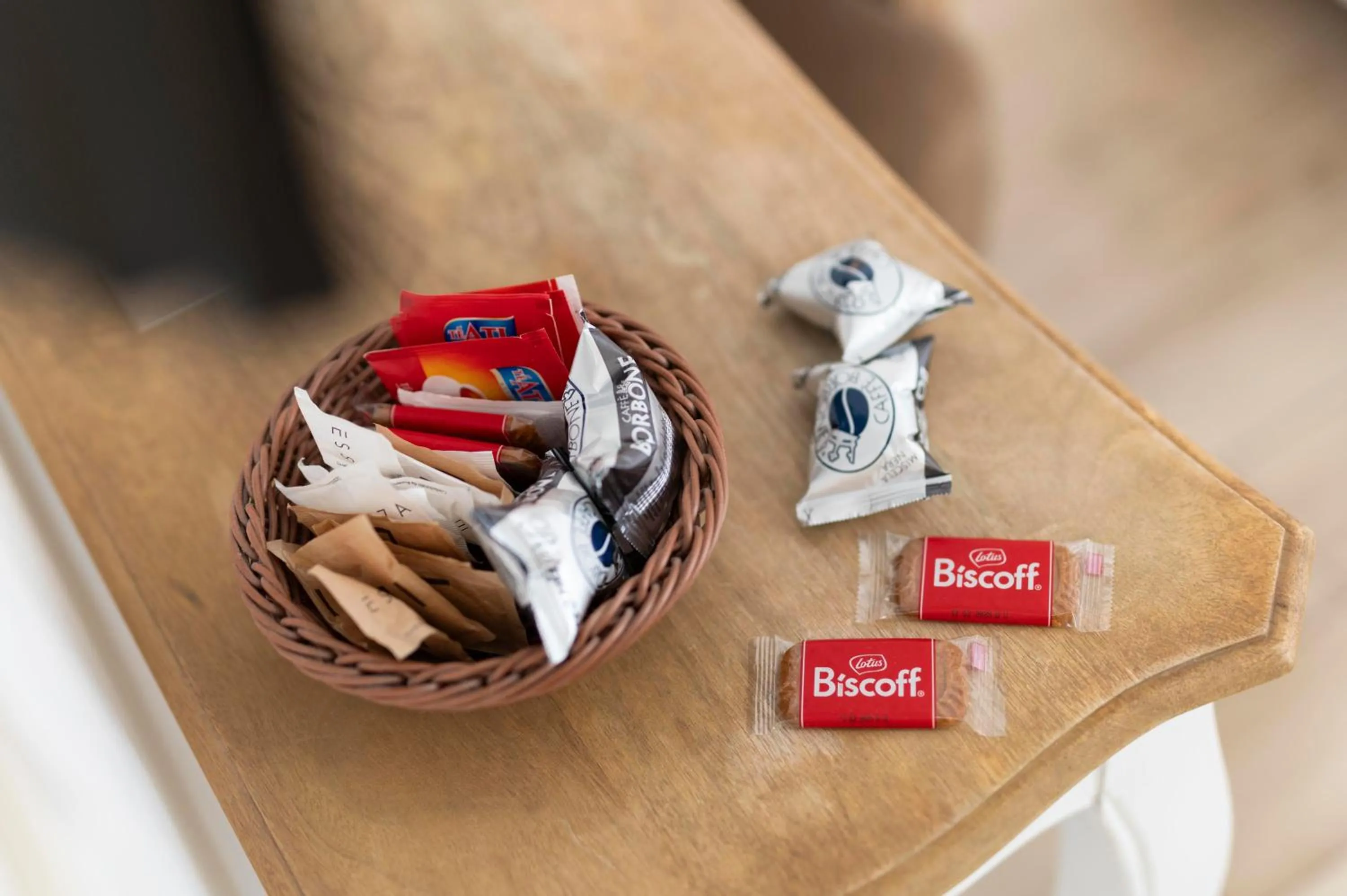 Coffee/tea facilities in Popolo & Flaminio Rooms