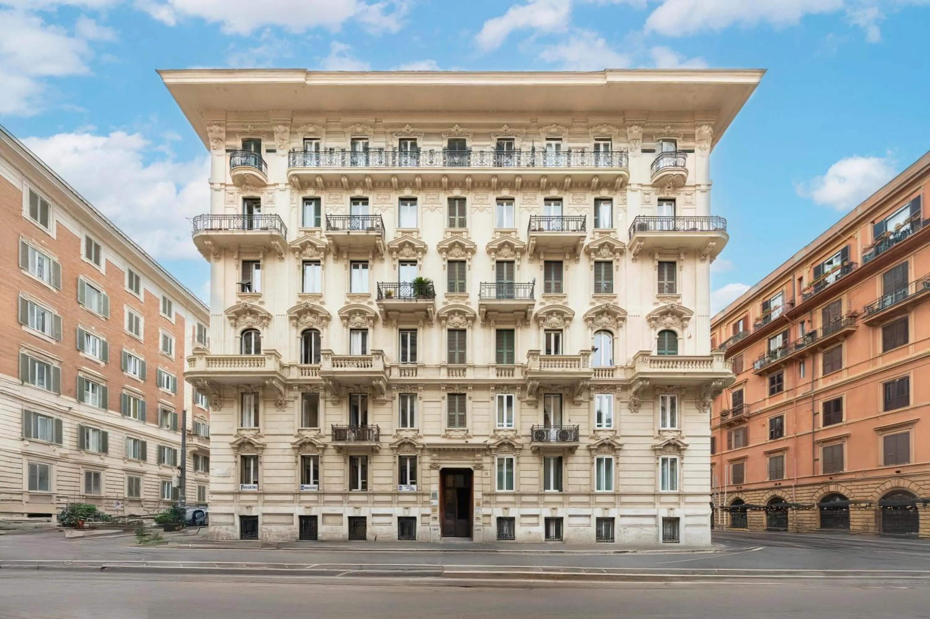 Property building in Popolo & Flaminio Rooms