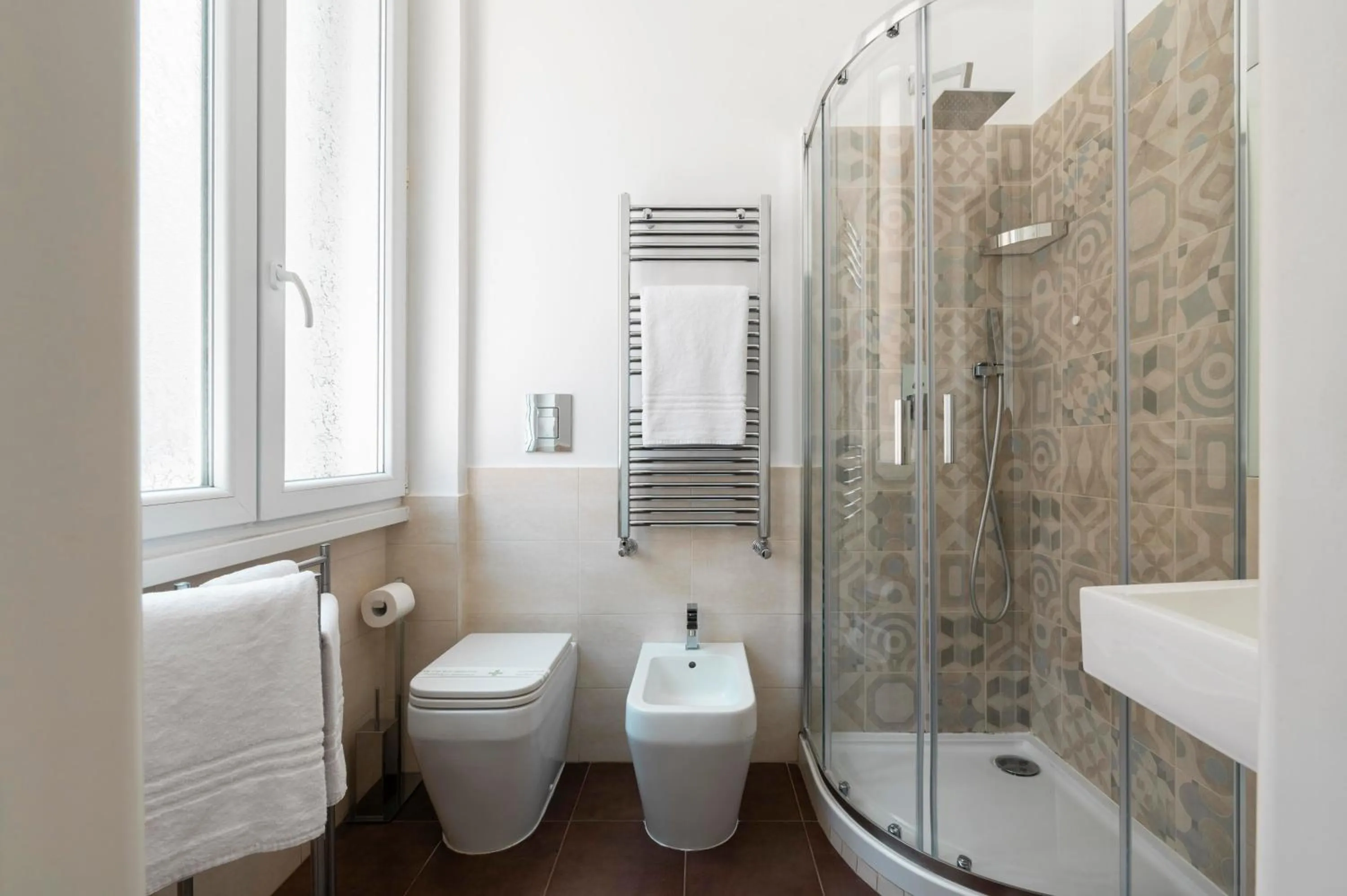 Shower in Popolo & Flaminio Rooms