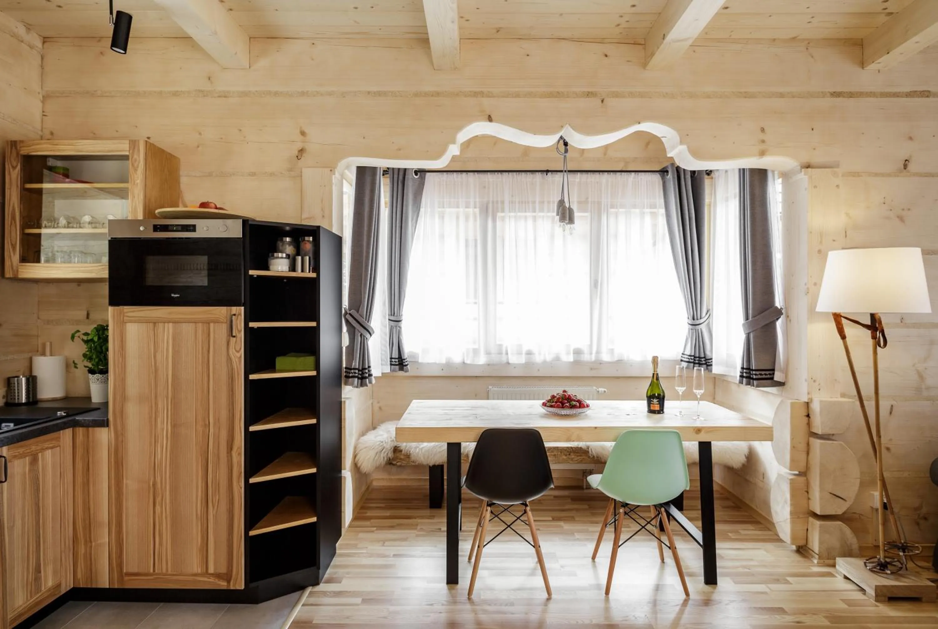Kitchen or kitchenette in Tatra Wood House