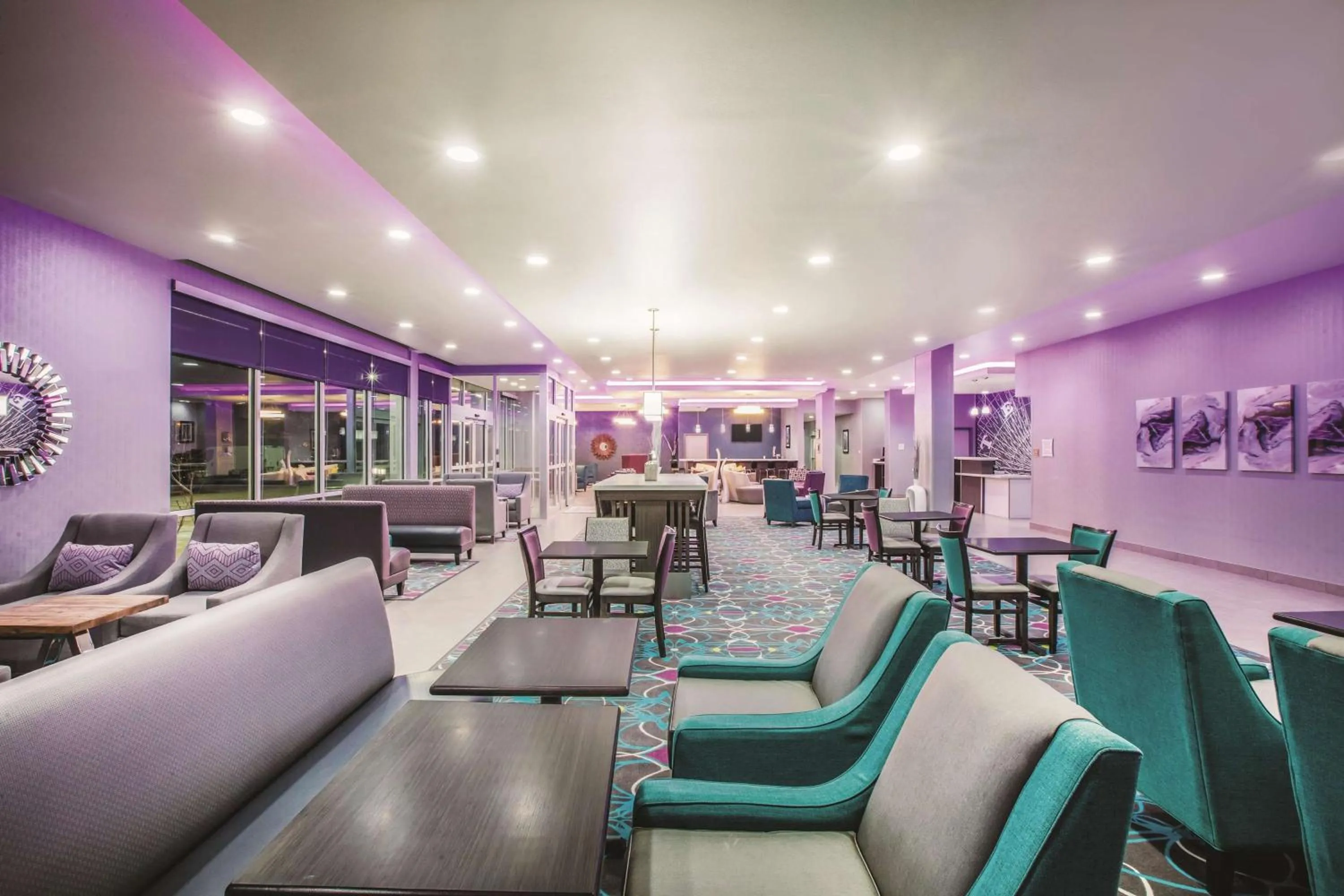 Restaurant/places to eat in La Quinta by Wyndham Lubbock South