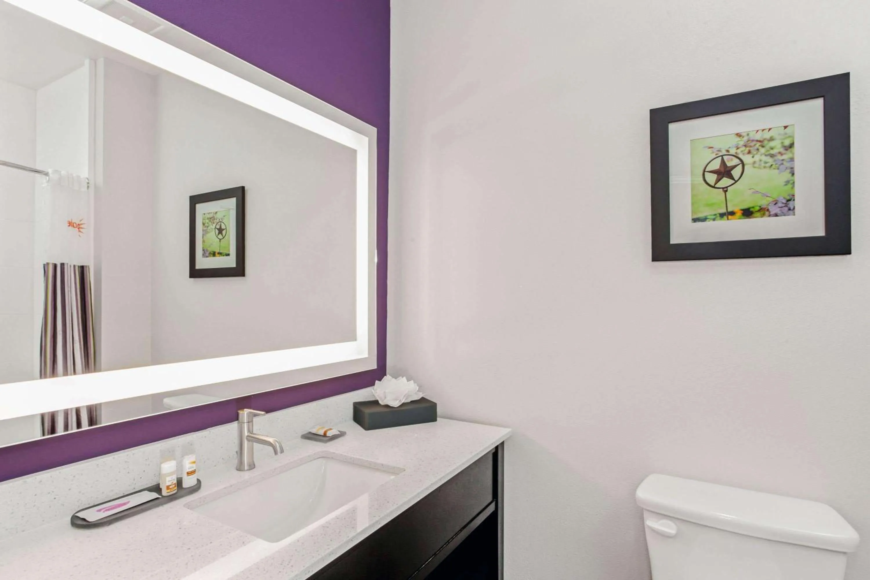 Bathroom in La Quinta by Wyndham Lubbock South