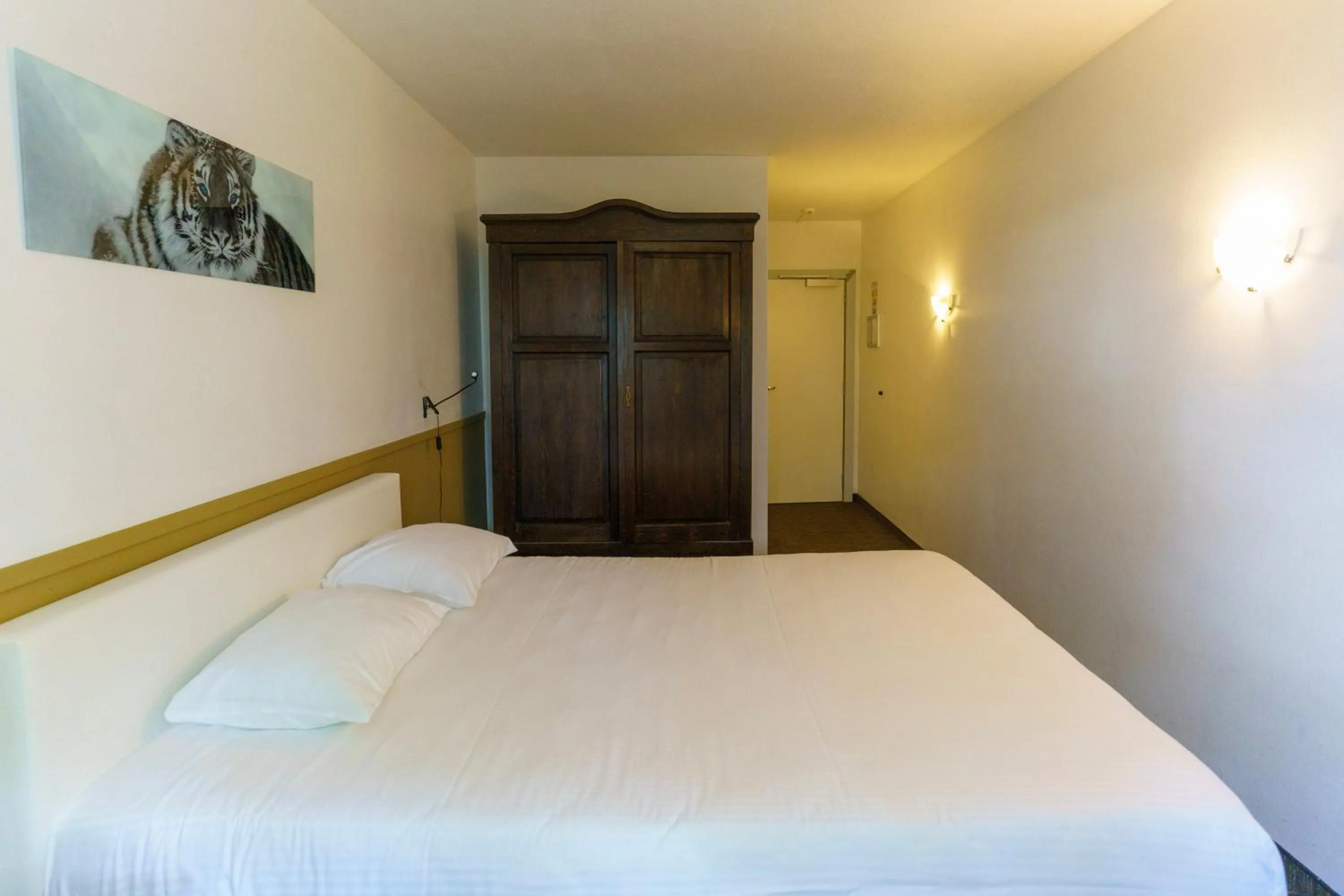 Bed in St-Janshof Hotel