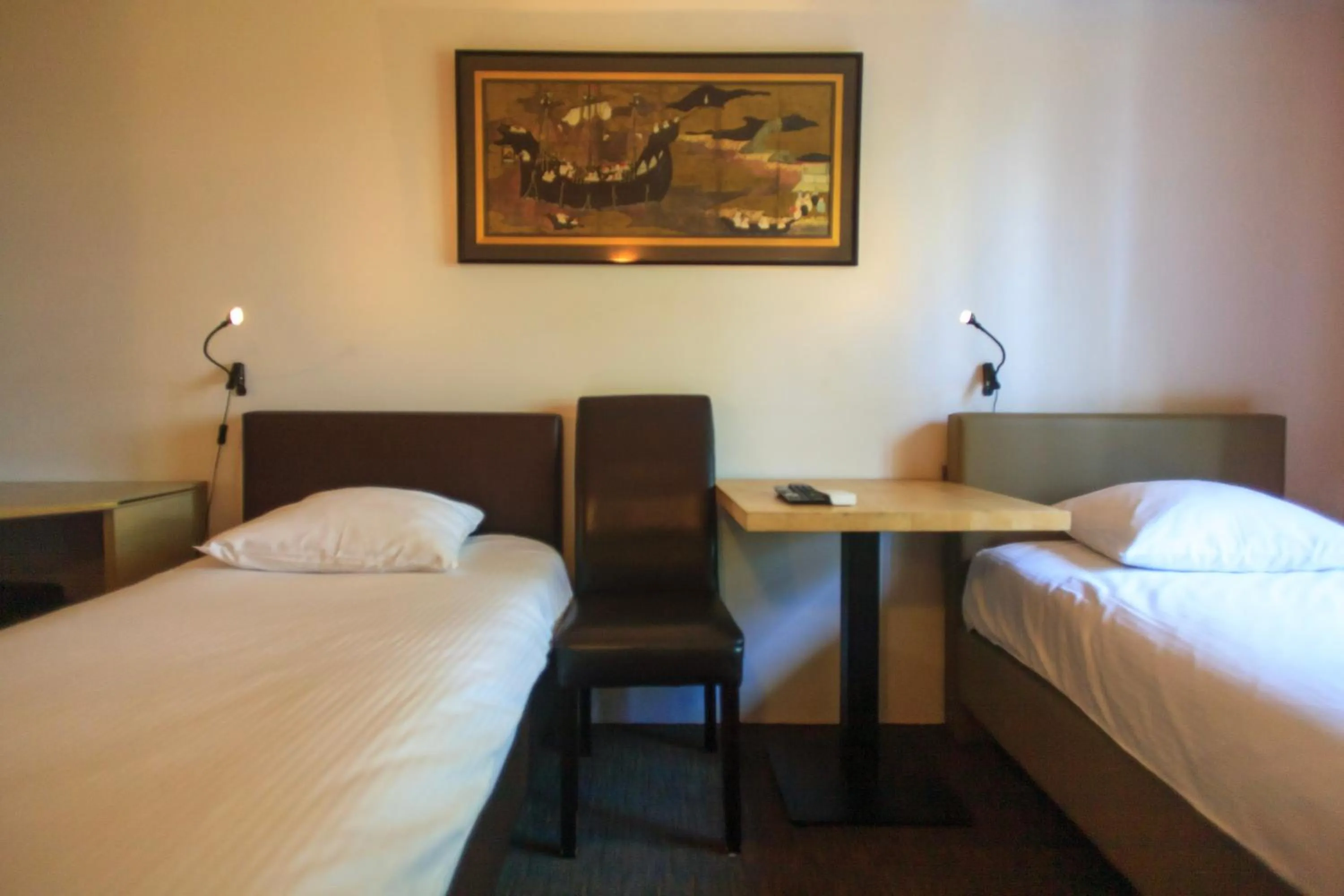 Bed in St-Janshof Hotel