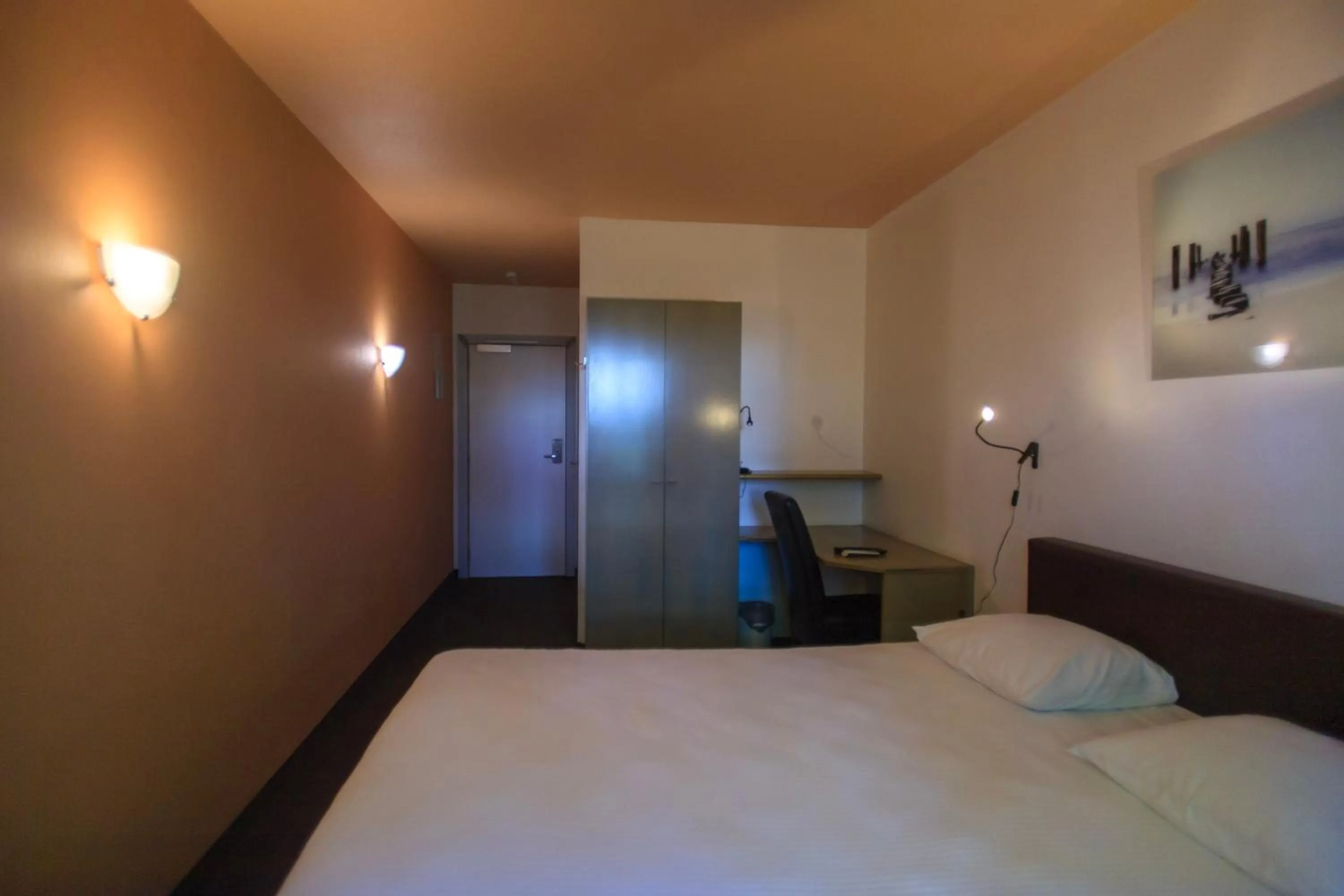 Bed in St-Janshof Hotel